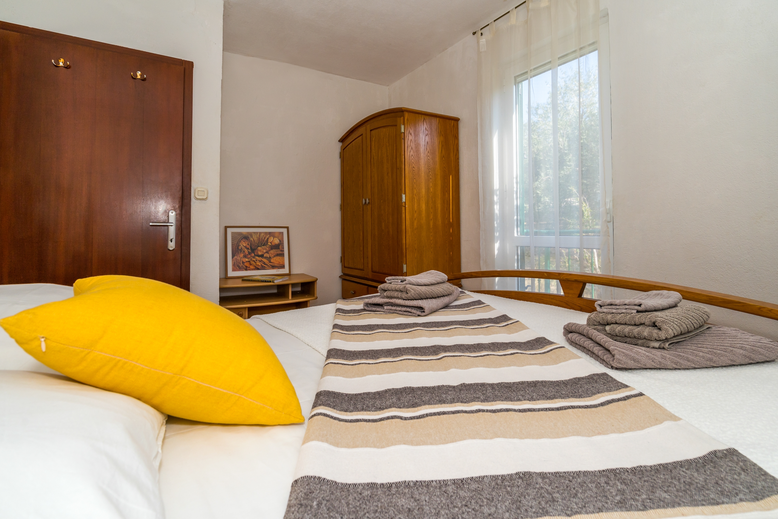Two bedroom apartment with terrace and sea view Nečujam, Šolta  A-a