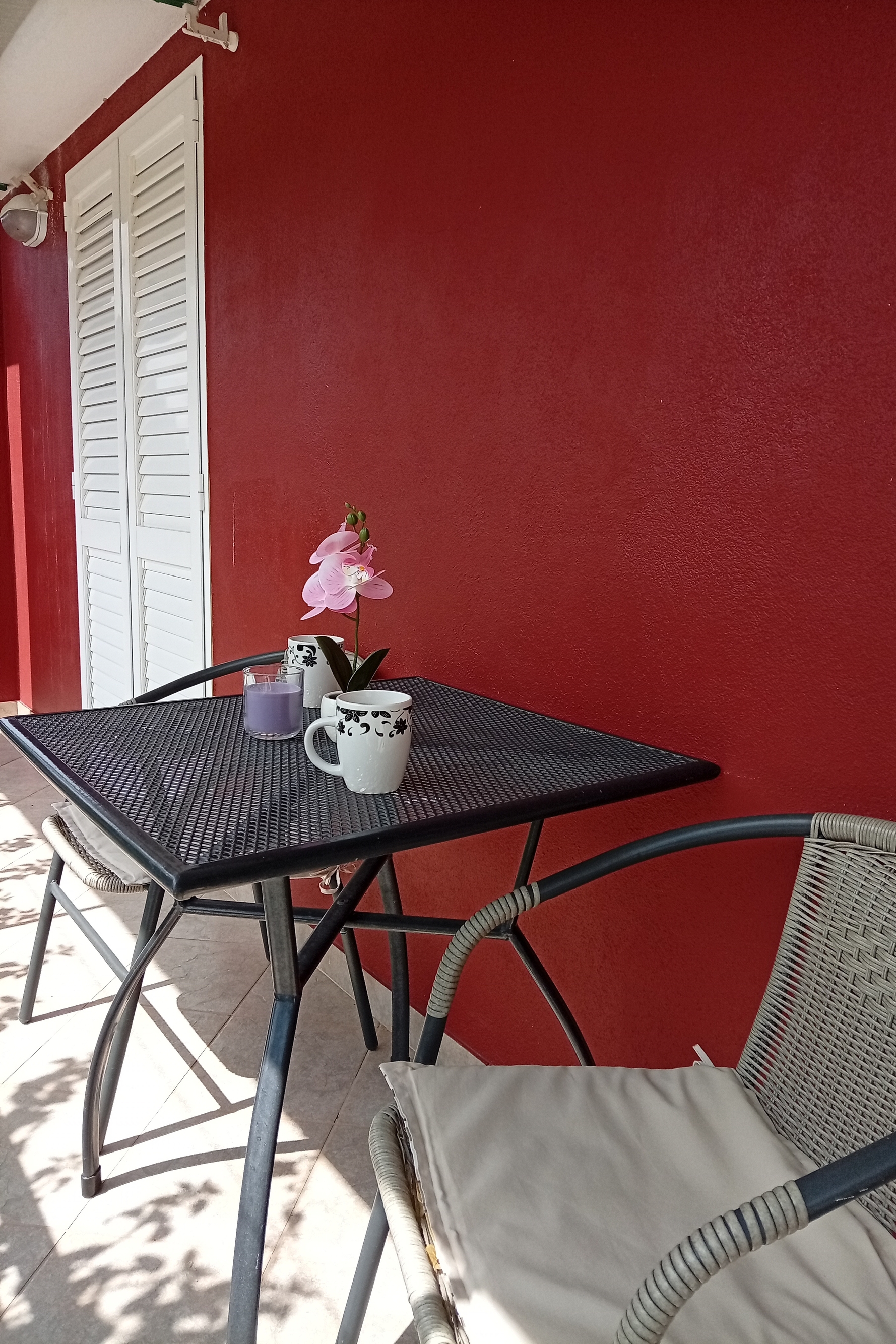Two bedroom apartment with balcony and sea view Slatine, Čiovo  A-a