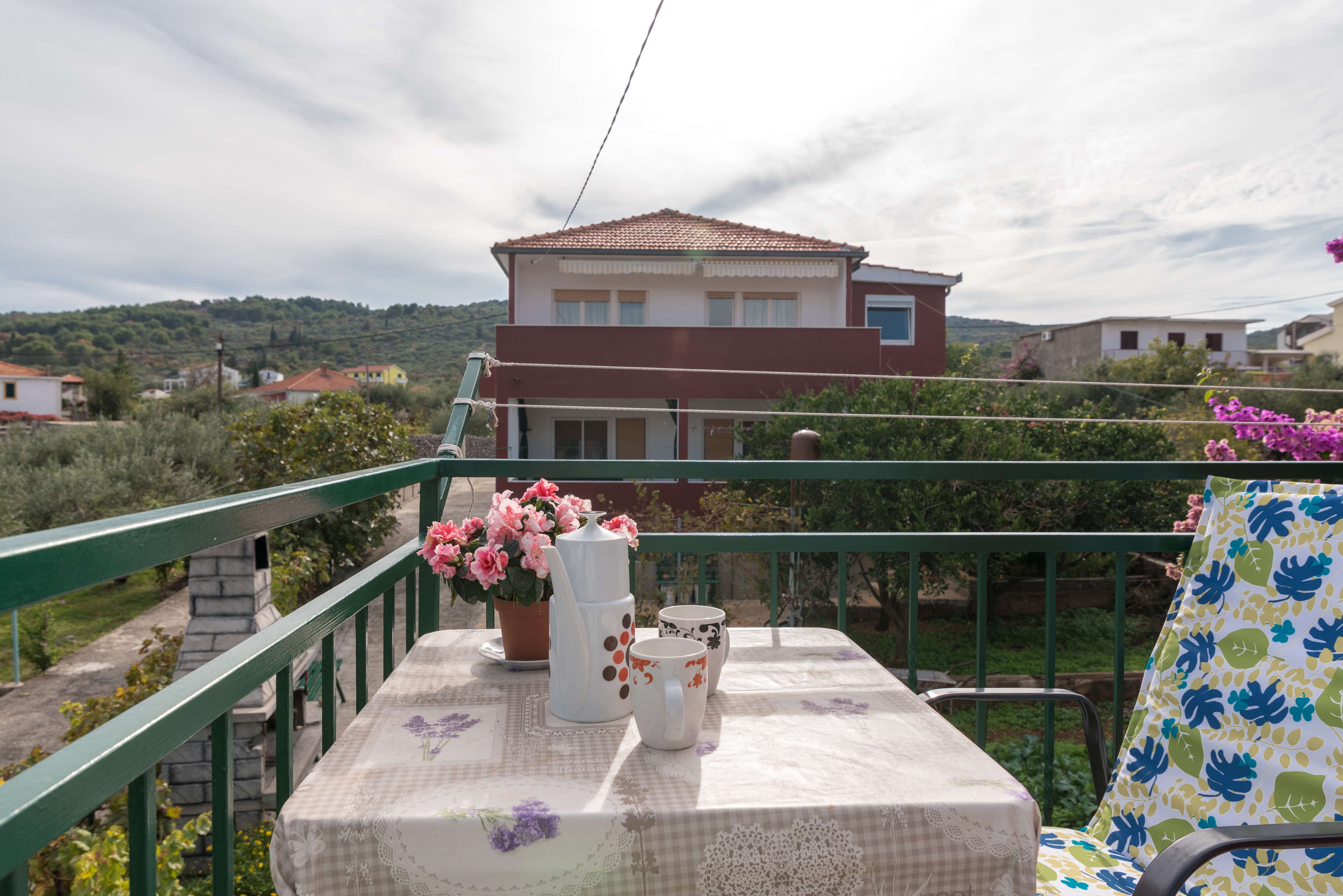 Two bedroom apartment with balcony and sea view Slatine, Čiovo  A-a
