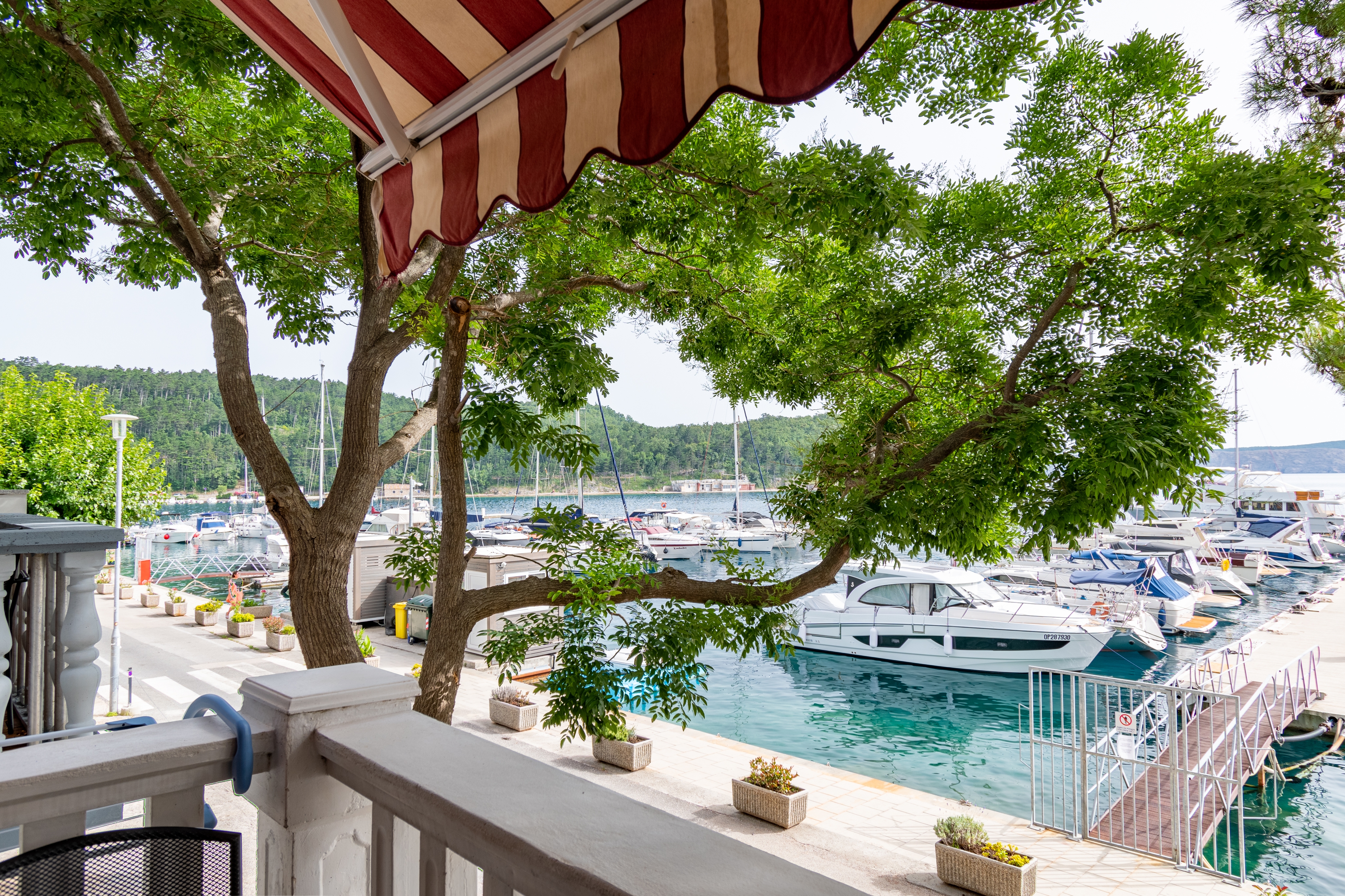 One bedroom apartment with balcony and sea view Jadranovo, Crikvenica (A-16739-b) One bedroom apartment with balcony and sea view Jadranovo, Crikvenica (A-16739-b)