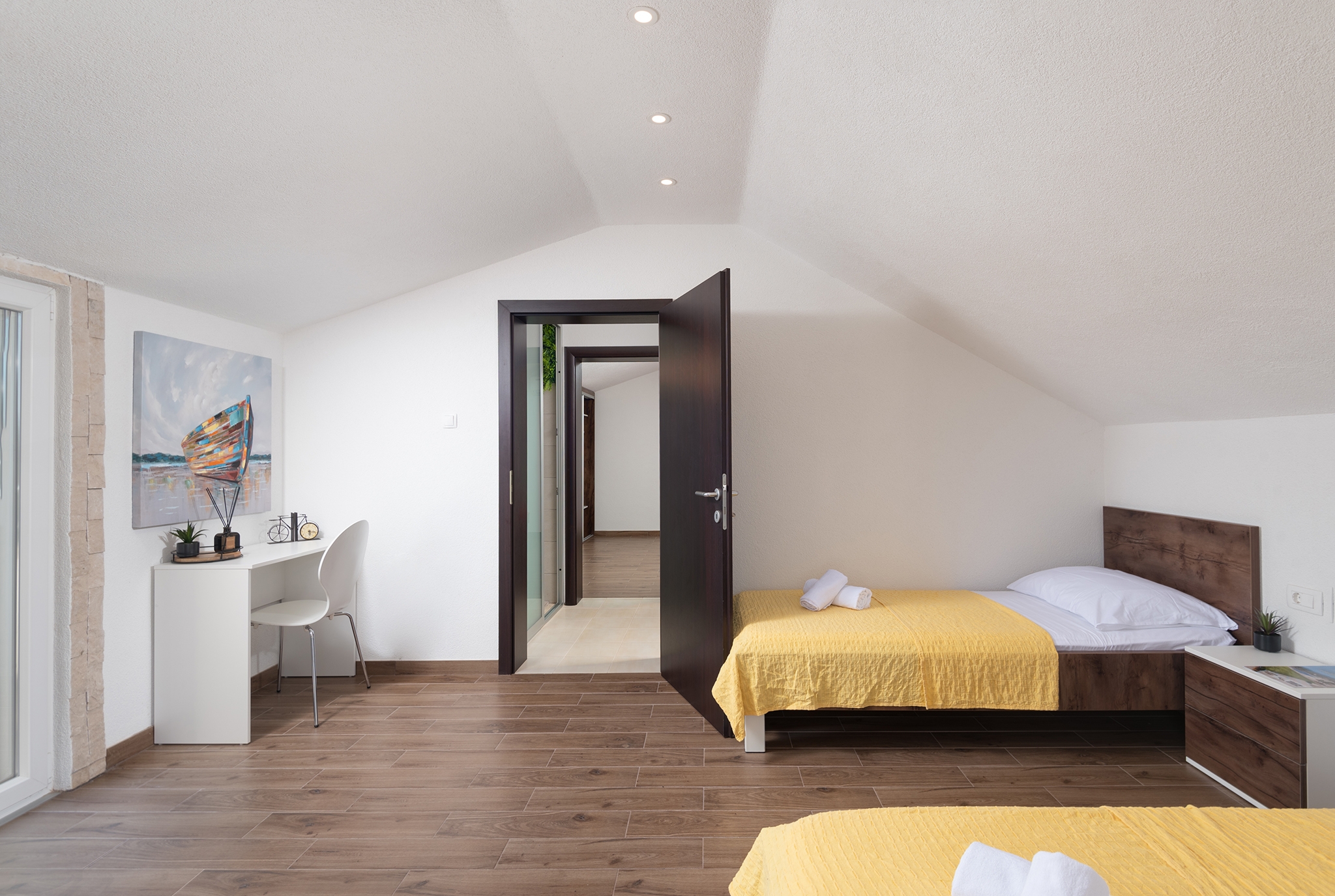 Comfortable and spacious house with terrace and sea view Milna, Brač  K