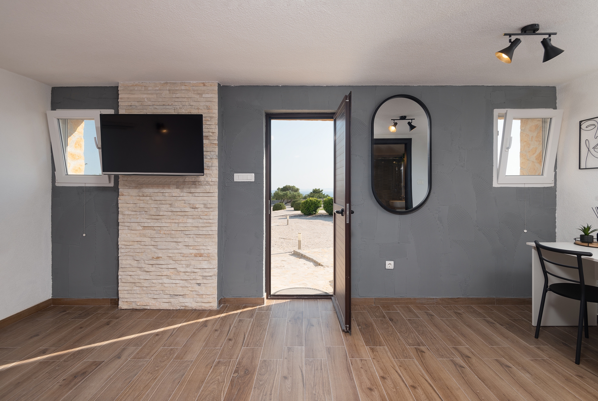 Comfortable and spacious house with terrace and sea view Milna, Brač  K