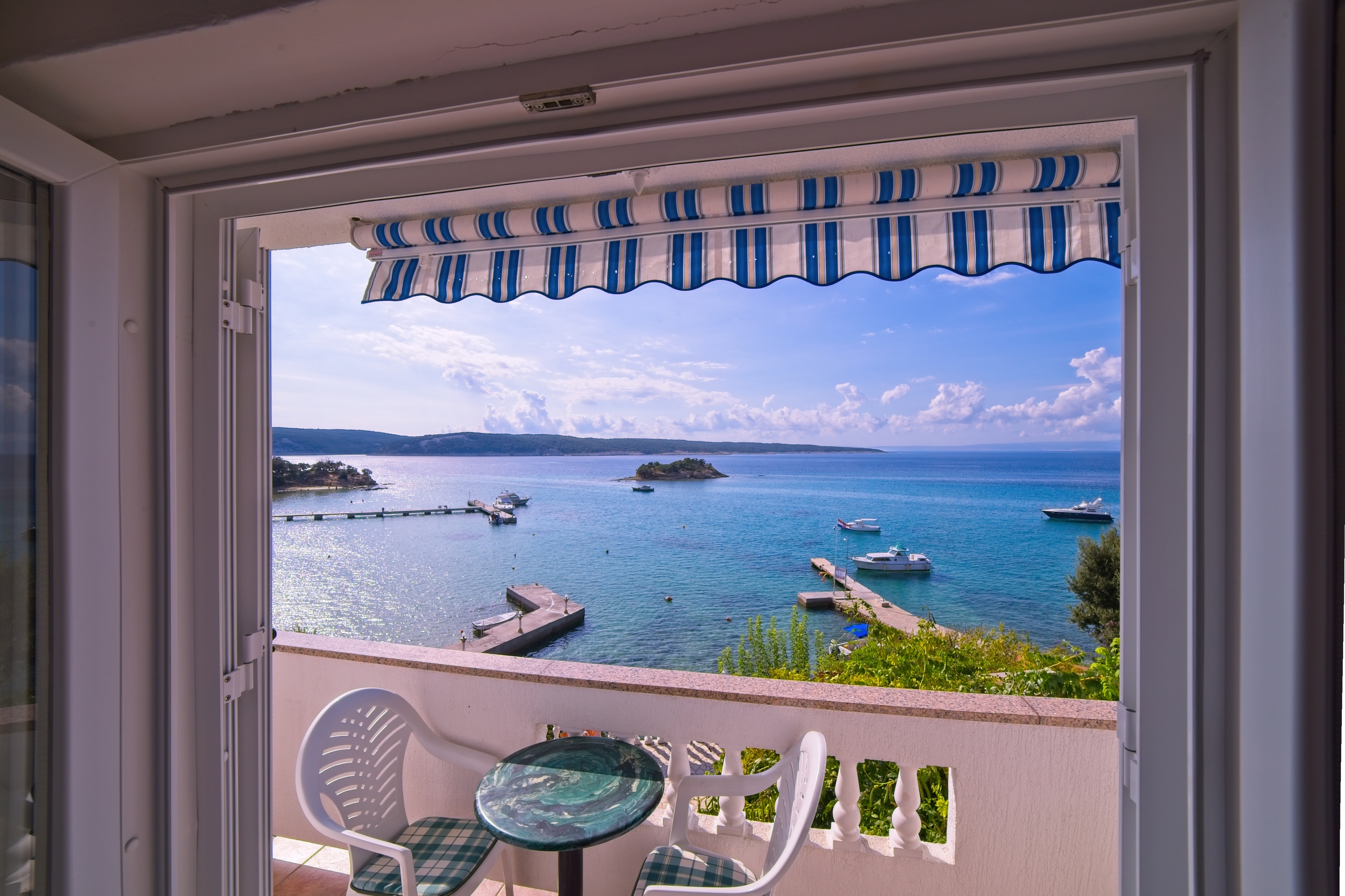 Two bedroom apartment near beach Supetarska Draga - Gonar, Rab (A-16761-a)