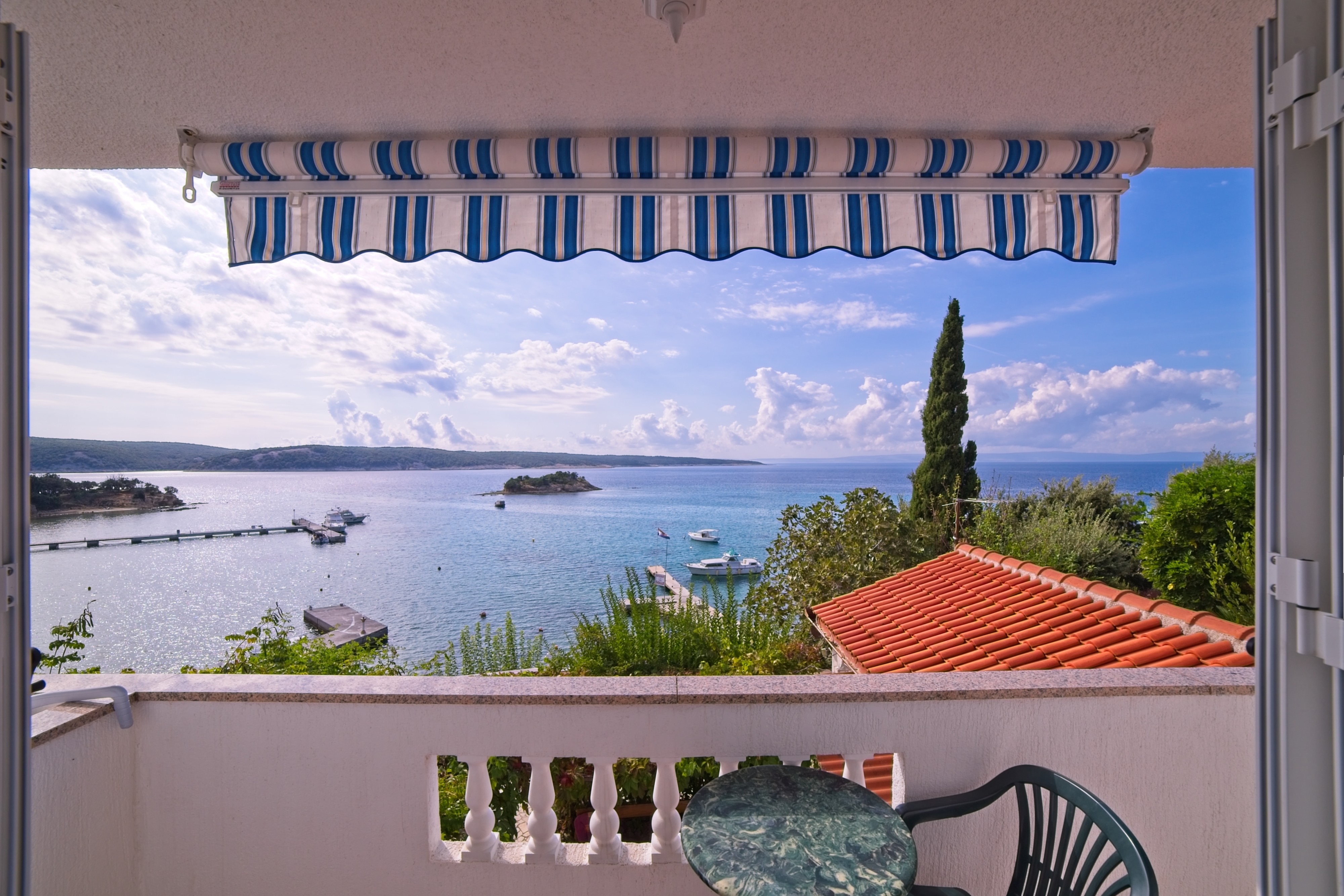 Two bedroom apartment near beach Supetarska Draga - Gonar, Rab  A-a