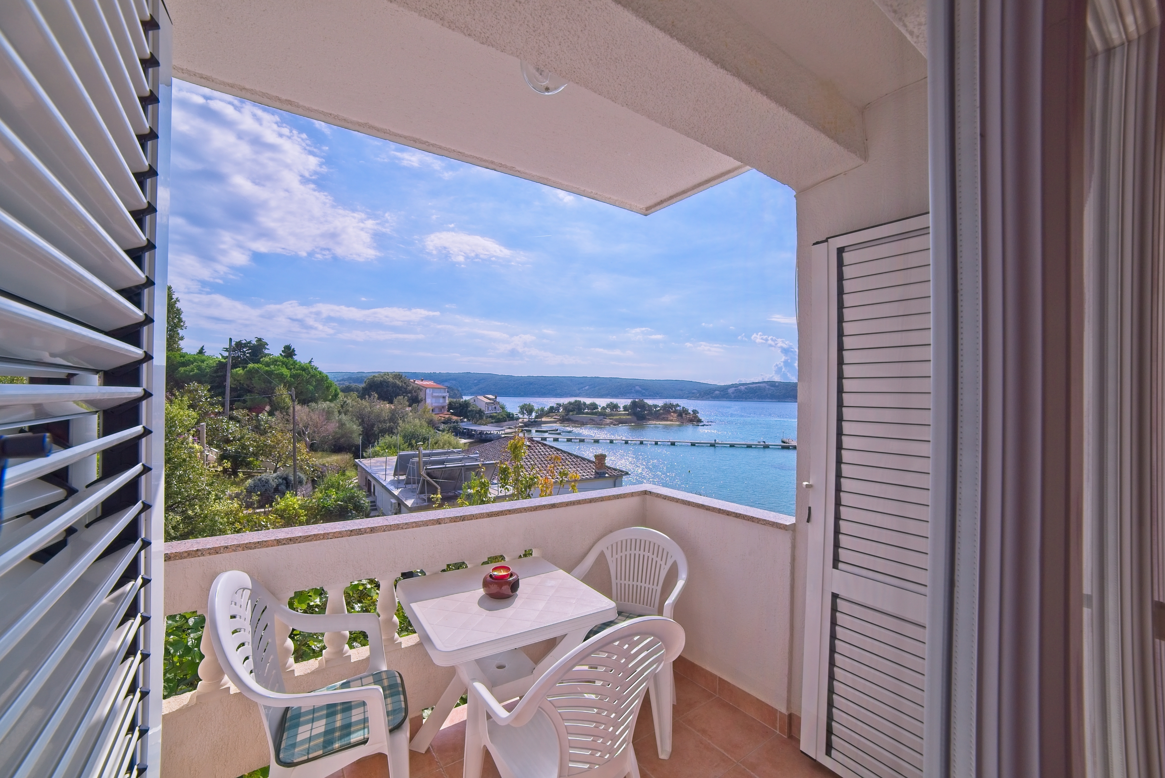 Two bedroom apartment near beach Supetarska Draga - Gonar, Rab  A-a