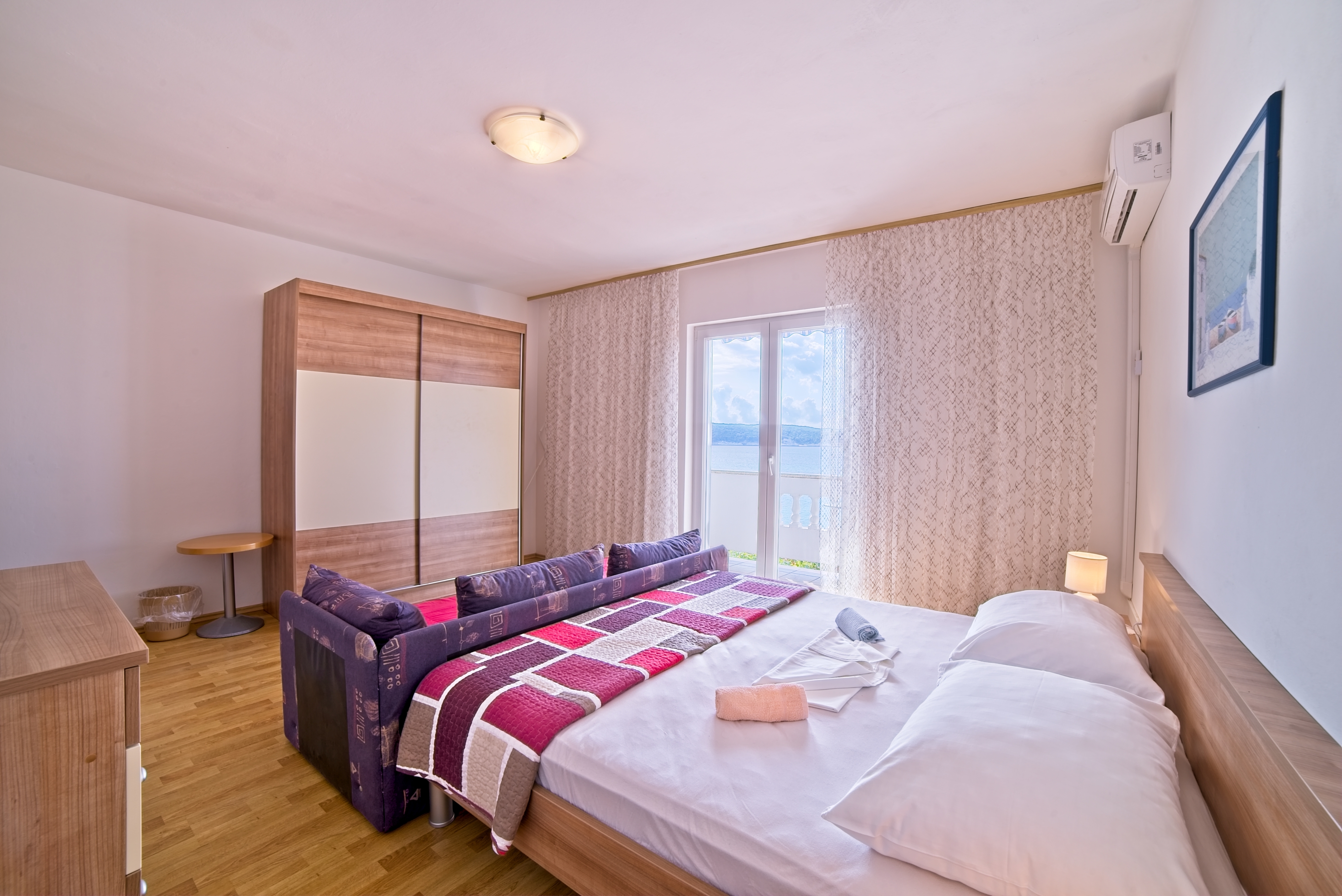 Two bedroom apartment near beach Supetarska Draga - Gonar, Rab  A-a
