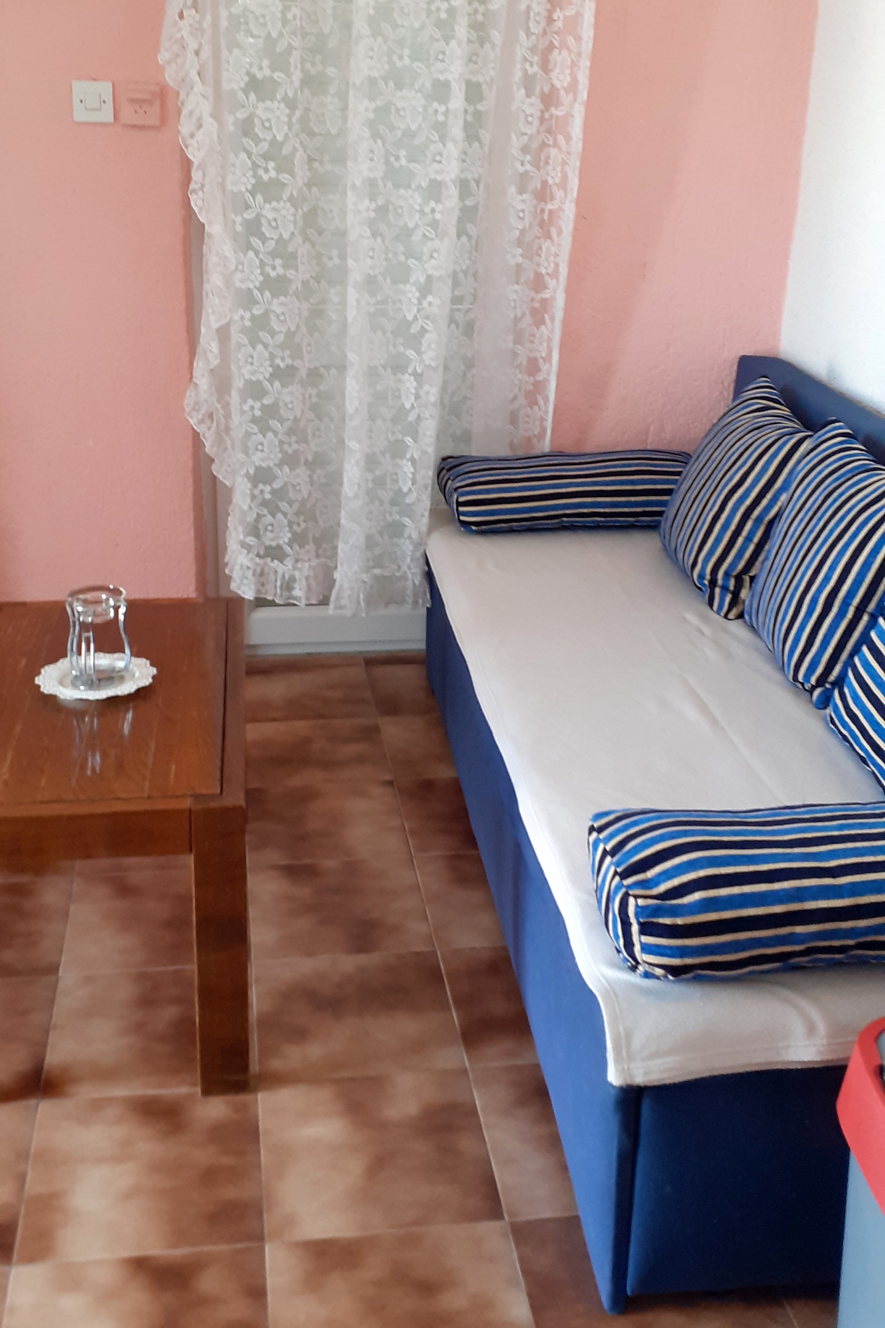 Two bedroom apartment near beach Supetarska Draga - Gonar, Rab (A-16761-b)