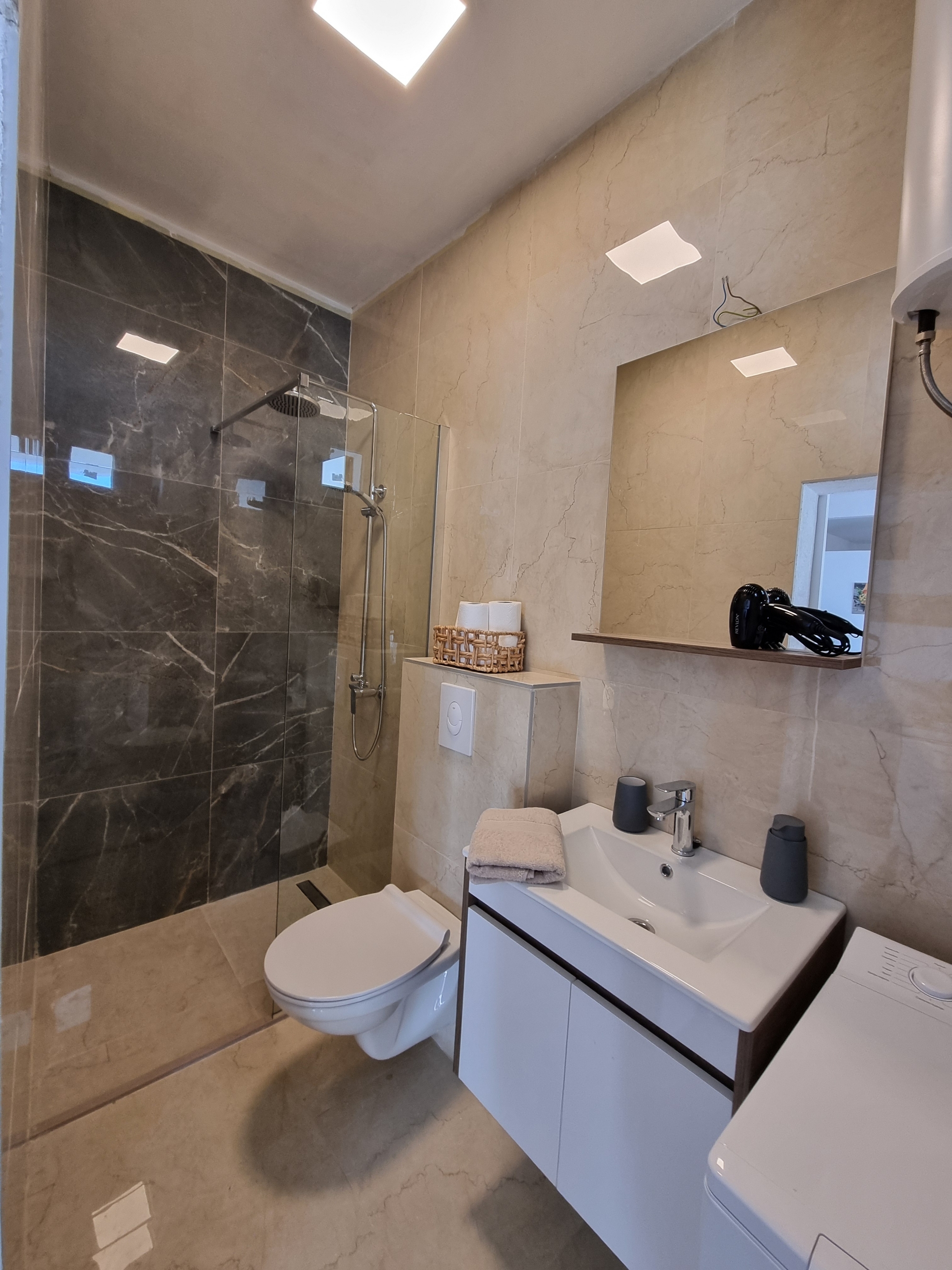 Two bedroom apartment near beach Živogošće - Porat, Makarska  A-a
