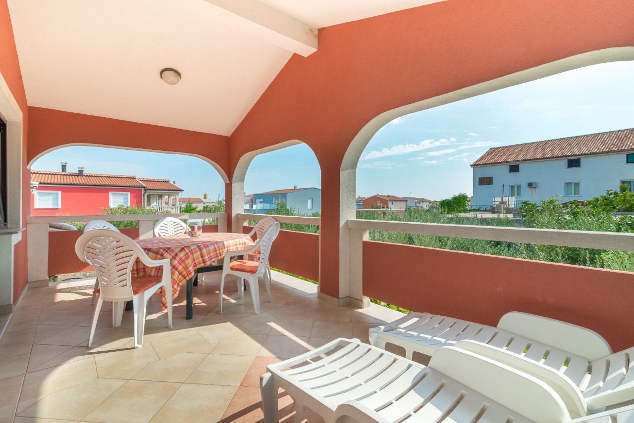 Two bedroom apartment with terrace Vir (A-16768-b)