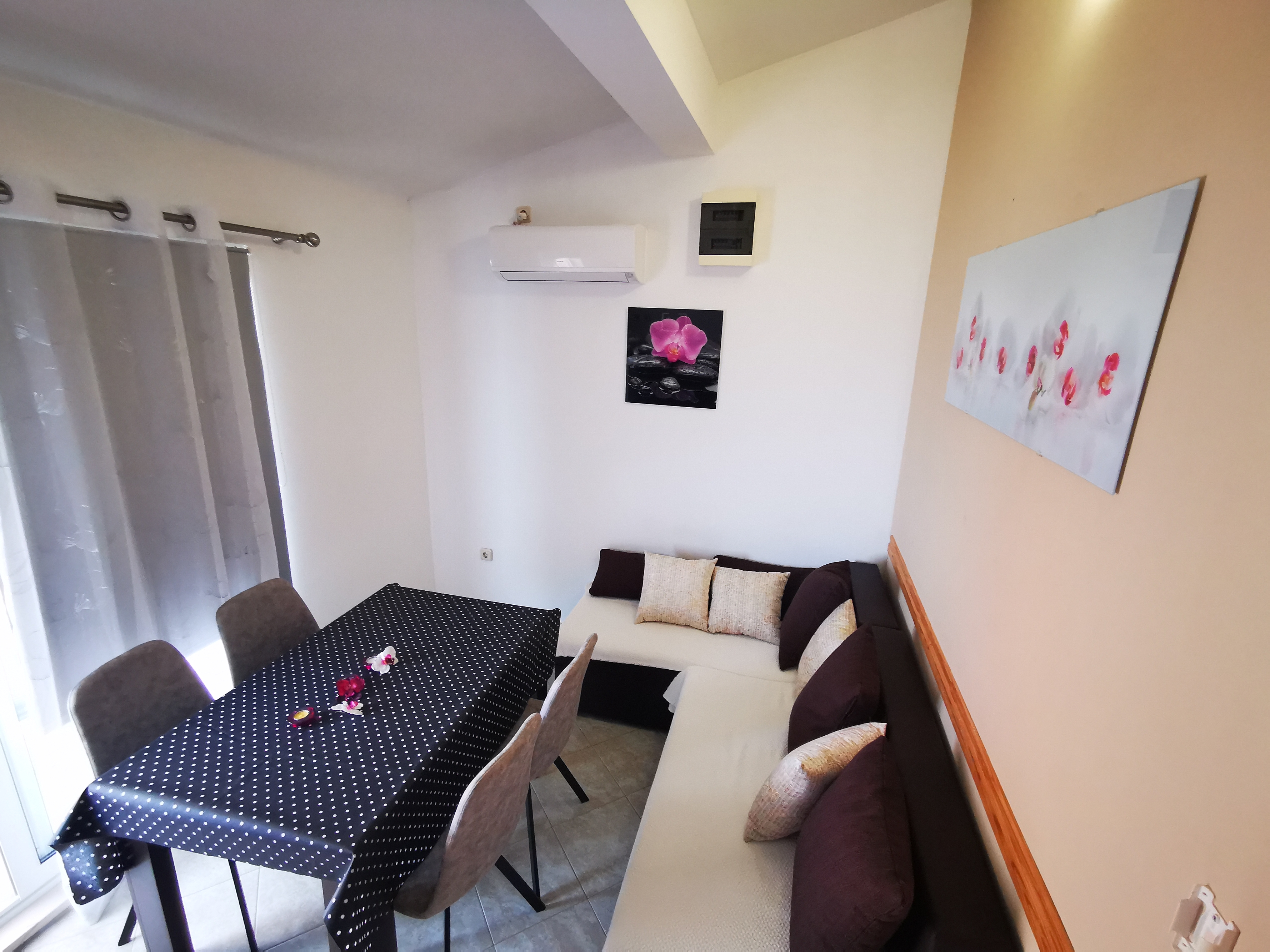 Two bedroom apartment with terrace and sea view Drvenik Mali, Drvenik (A-16787-a)