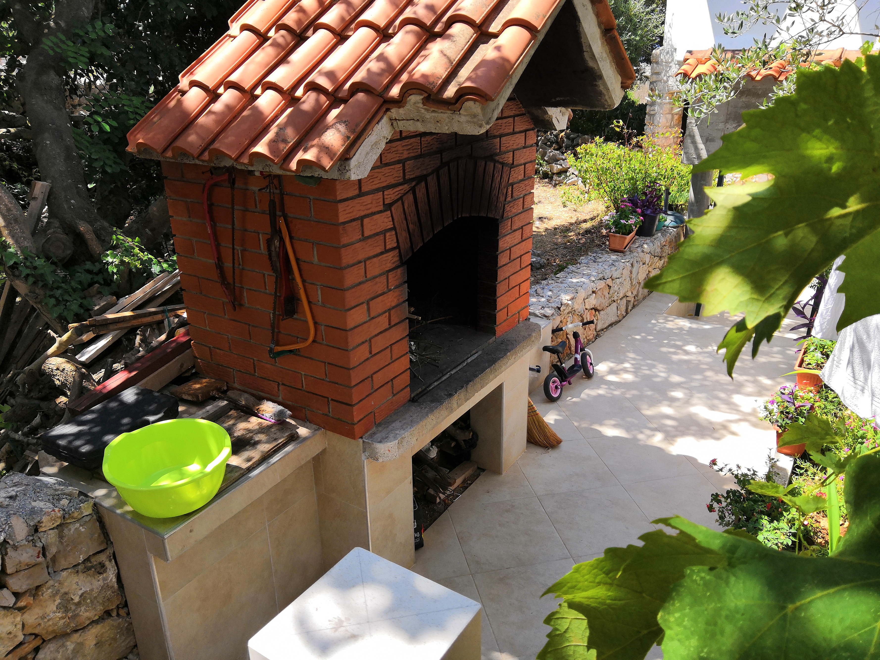 One bedroom apartment with terrace Drvenik Mali, Drvenik  A-d