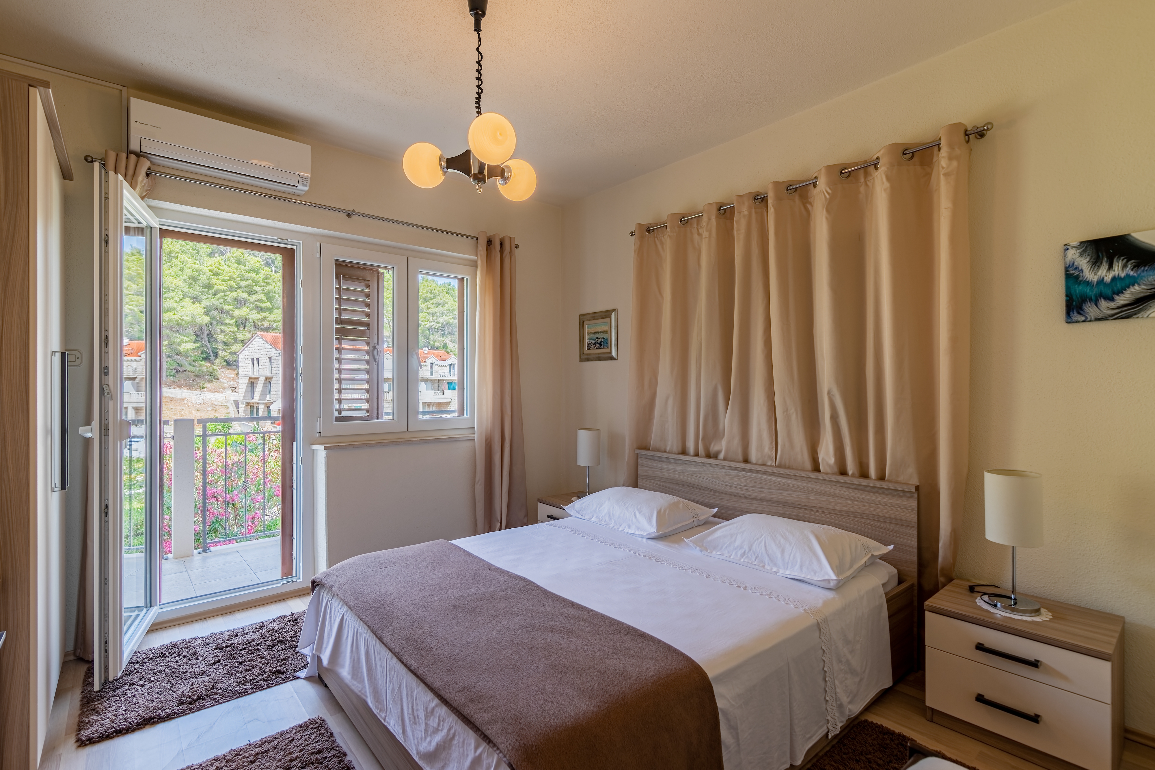 Three bedroom apartment with terrace Povlja, Brač  A-a