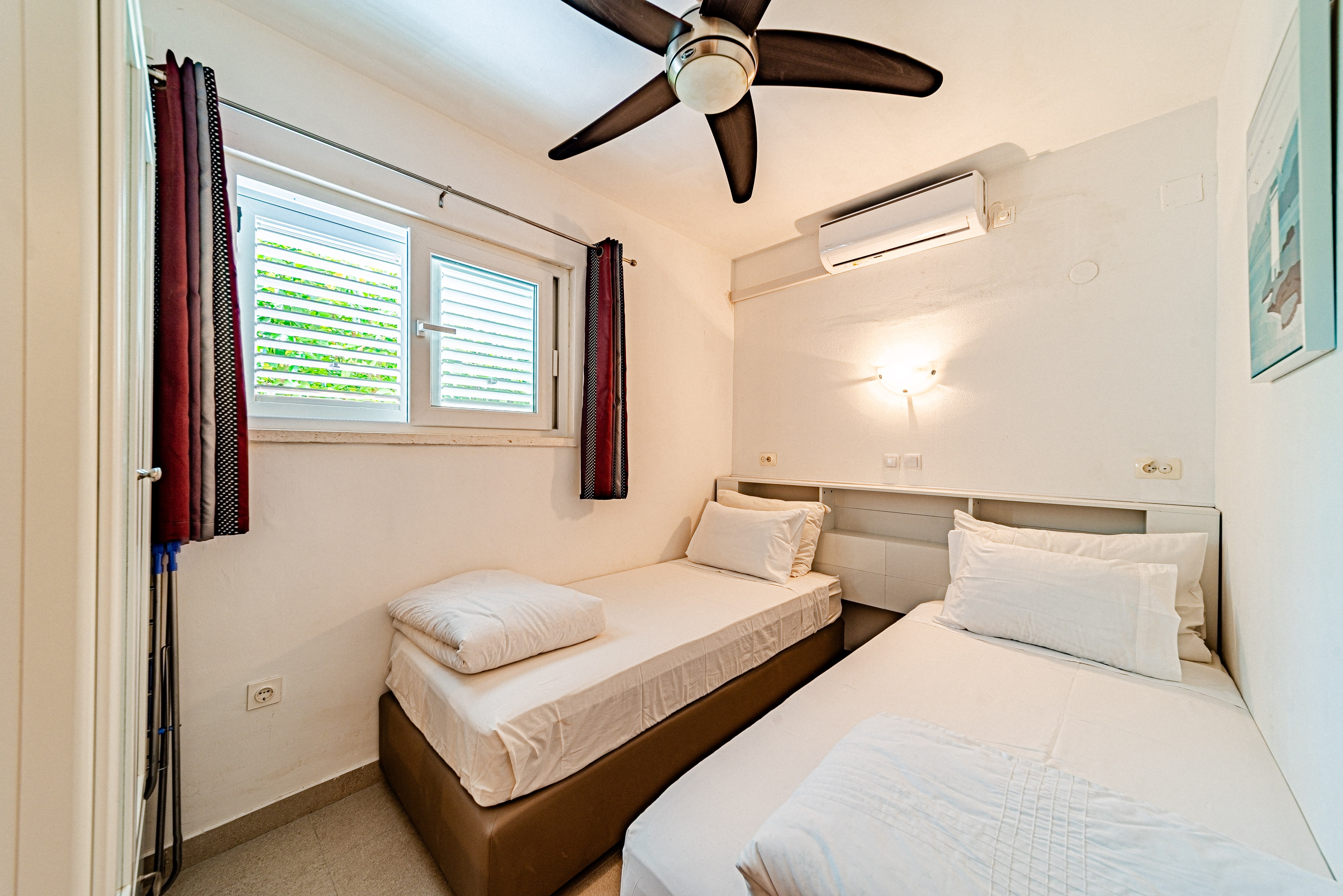 Two bedroom apartment near beach Kneža, Korčula  A-a