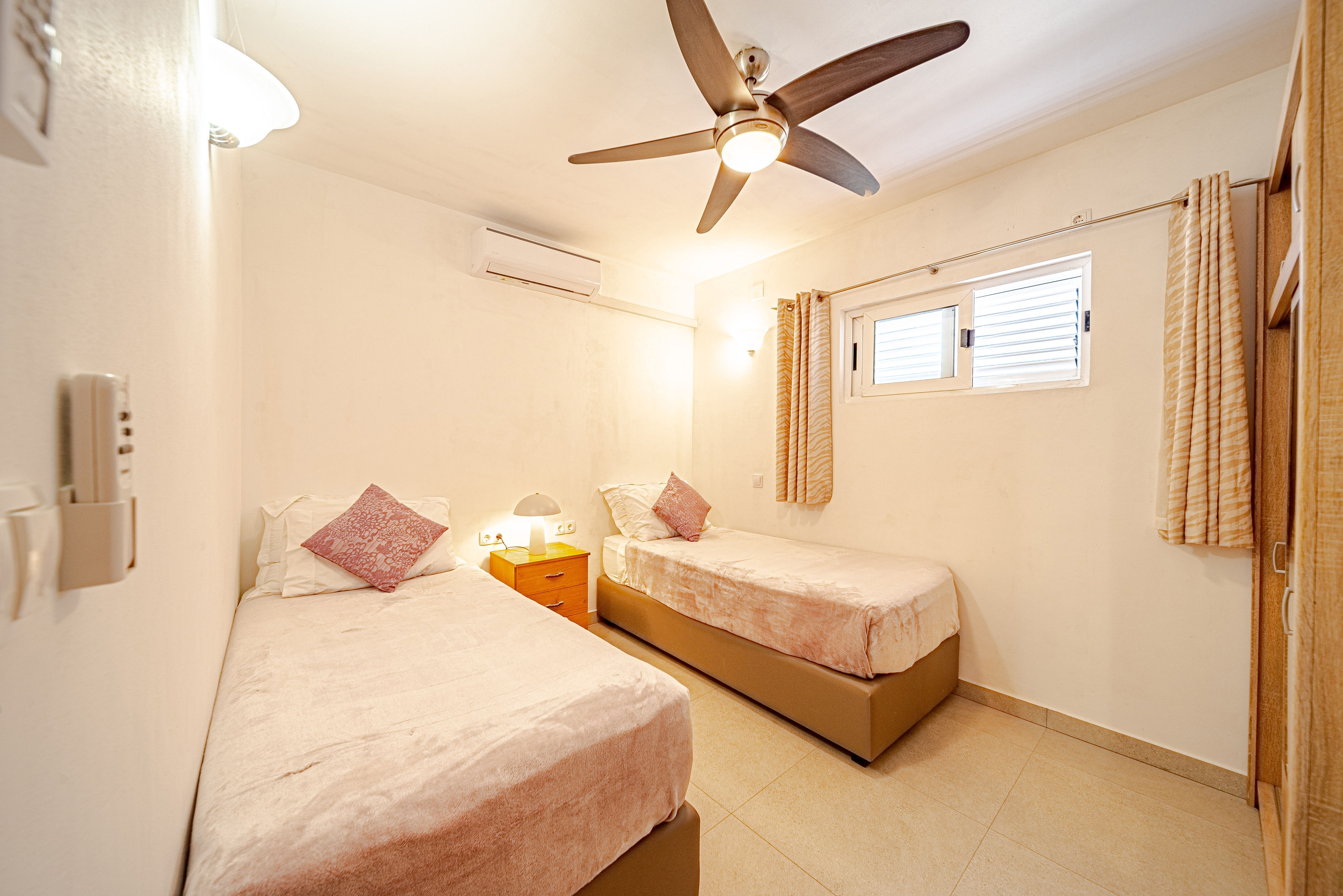 Two bedroom apartment near beach Kneža, Korčula  A-b