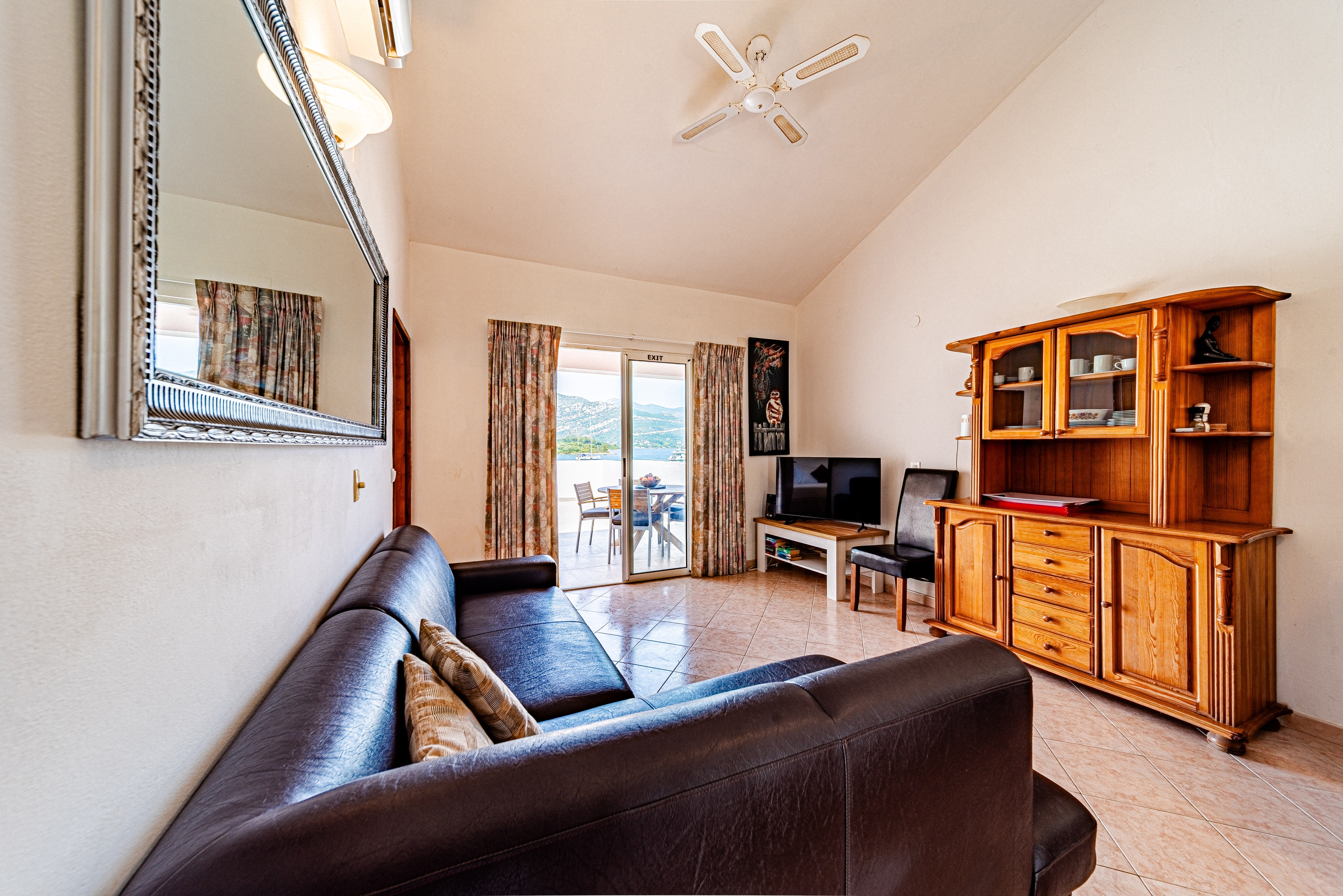 Two bedroom apartment near beach Kneža (Korčula) (A-168-c) Two bedroom apartment near beach Kneža (Korčula) (A-168-c)