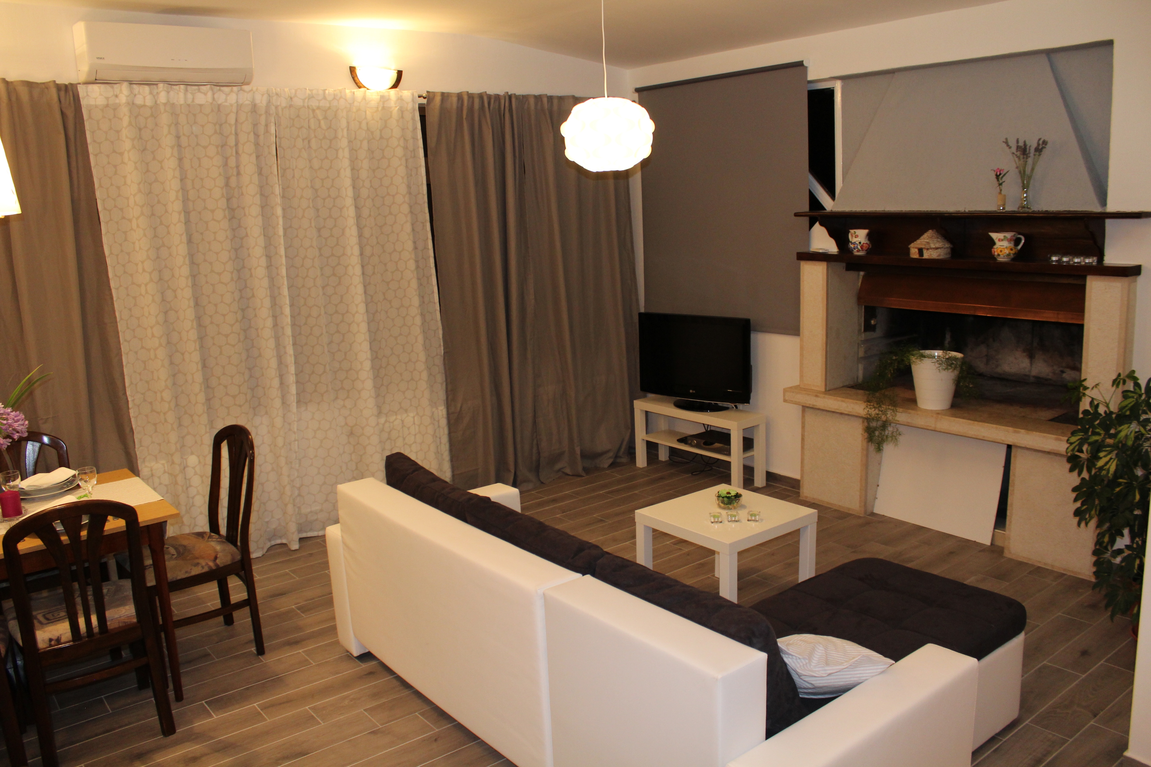 Two bedroom apartment with terrace Fažana  A-a