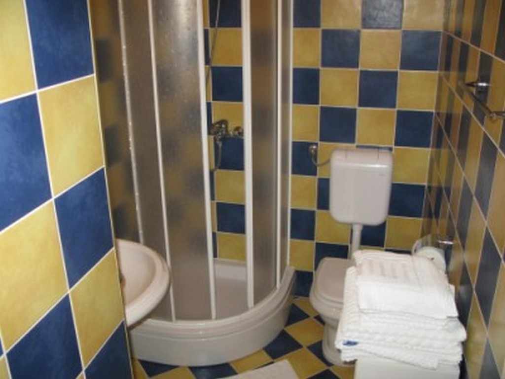 Top Rab Barbat Top Rab Barbat