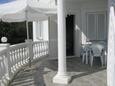 Barbat, Terras in the studio-apartment, with a sea view, (pet friendly) en WiFi.