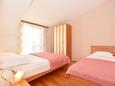 Ložnice 3 Podstrana, Ložnice 3 v ubytování typu apartment, s klimatizací a WiFi.