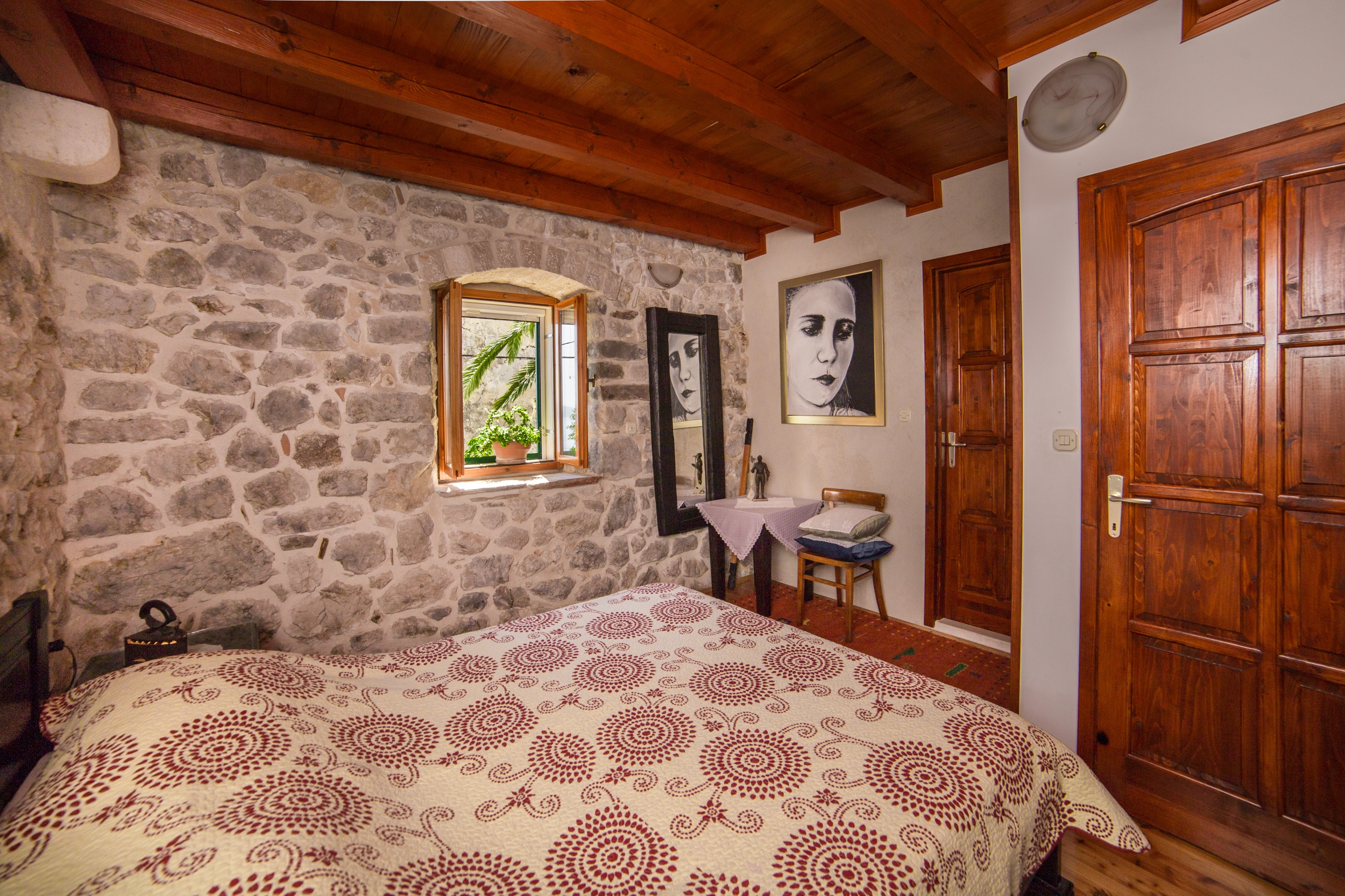 Two bedroom house with terrace and sea view Gornja Podgora, Makarska  K