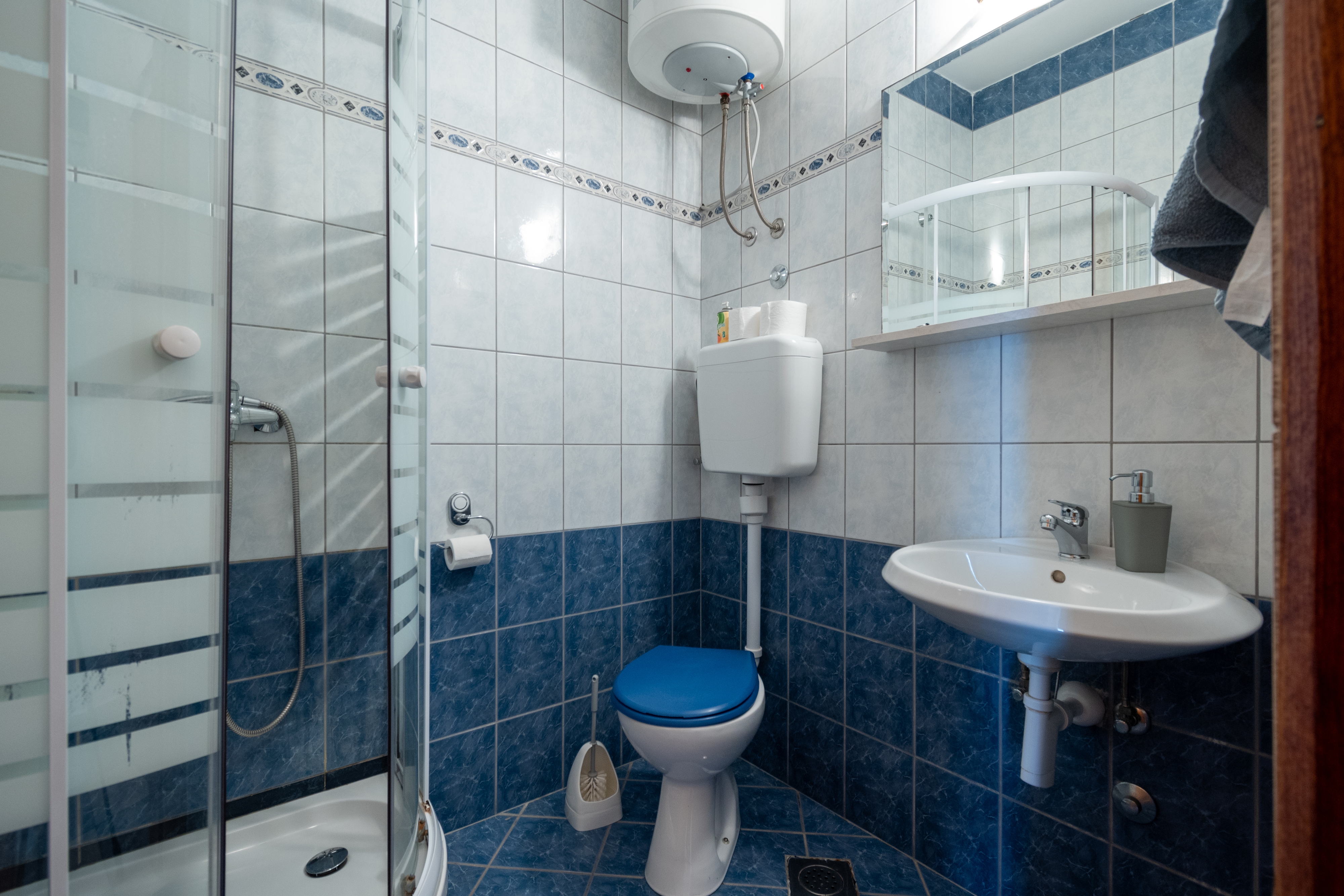 Two bedroom apartment with terrace Mandre, Pag  A-a