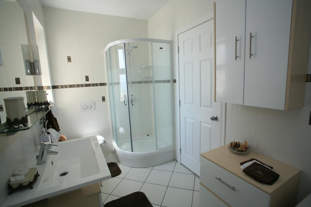 Four bedroom house with terrace and sea view Sumartin, Brač  K