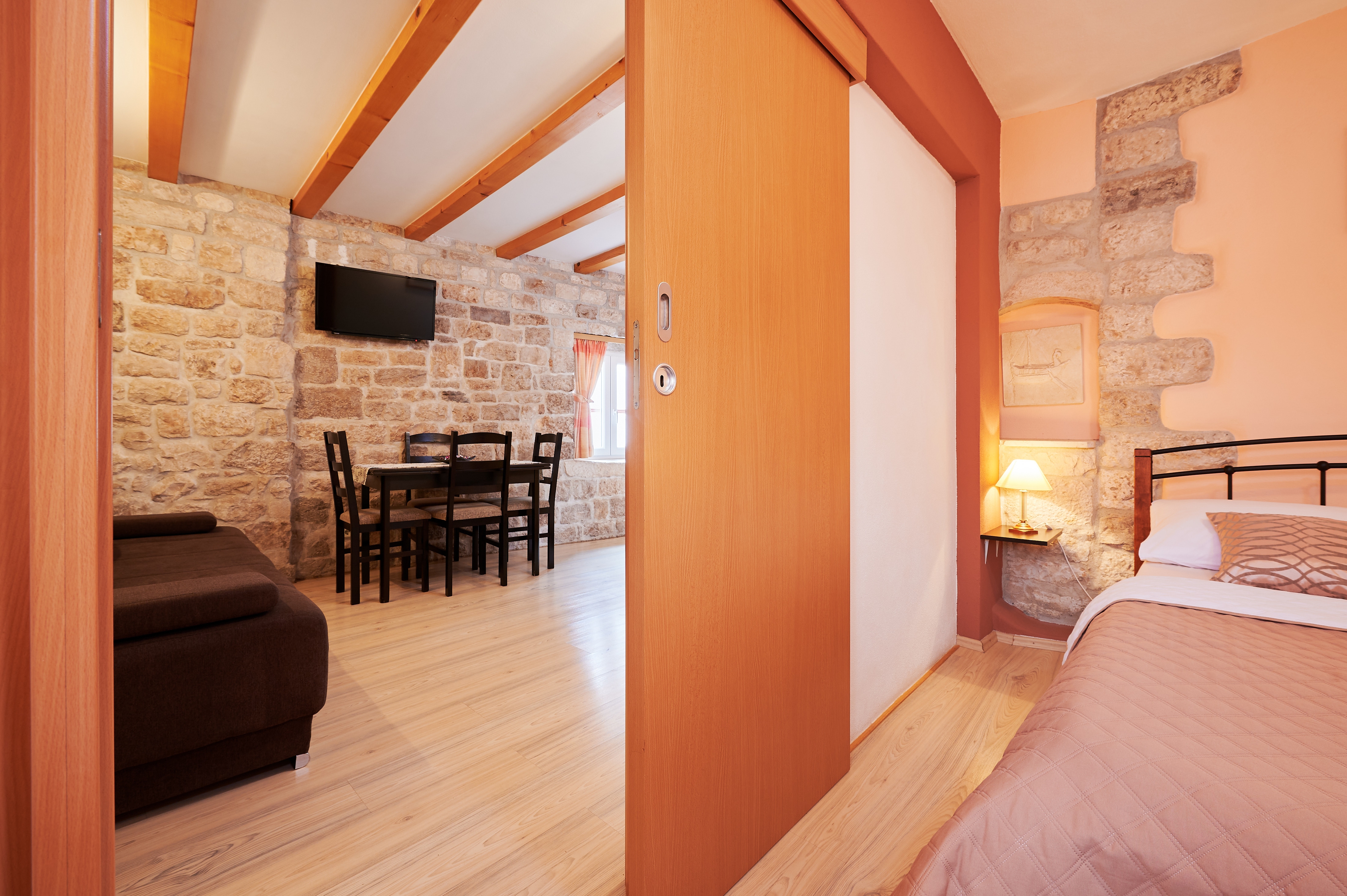 One bedroom apartment with air-conditioning Trogir  A-b