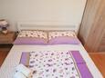 Bedroom 1 Orebić, Bedroom 1 in the apartment, (pet friendly) and WiFi.