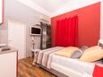 Obývací pokoj Okrug Gornji, Obývací pokoj v ubytování typu apartment, s klimatizací a WiFi.