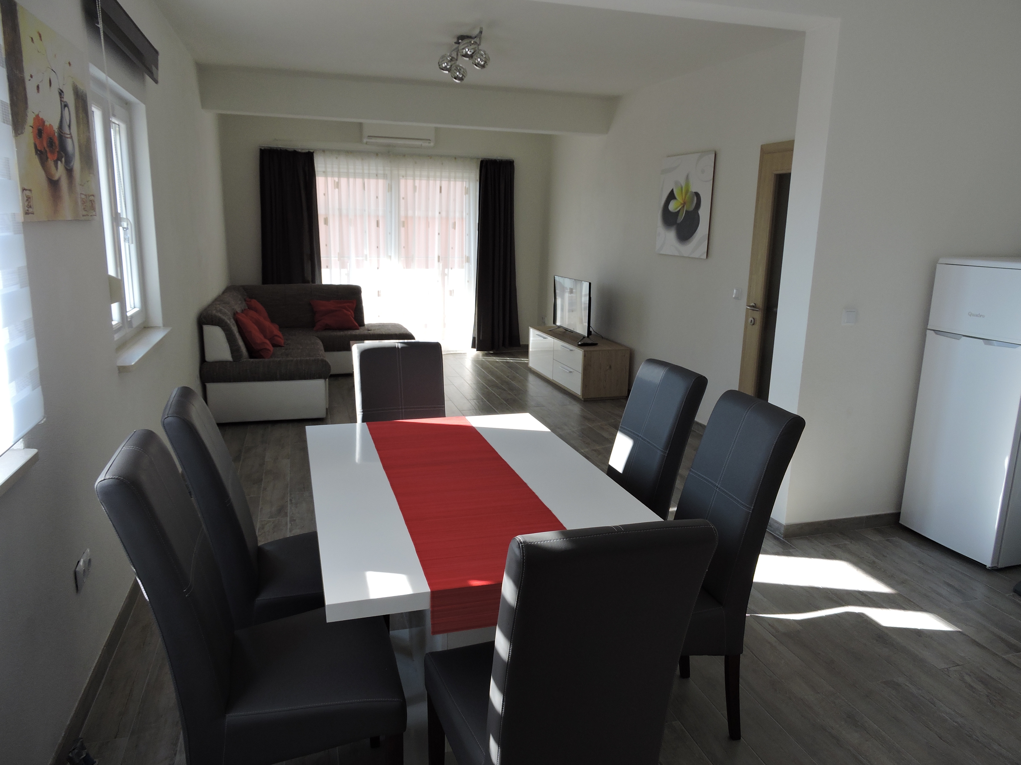 Two bedroom apartment with balcony and sea view Trogir (A-16898-a)