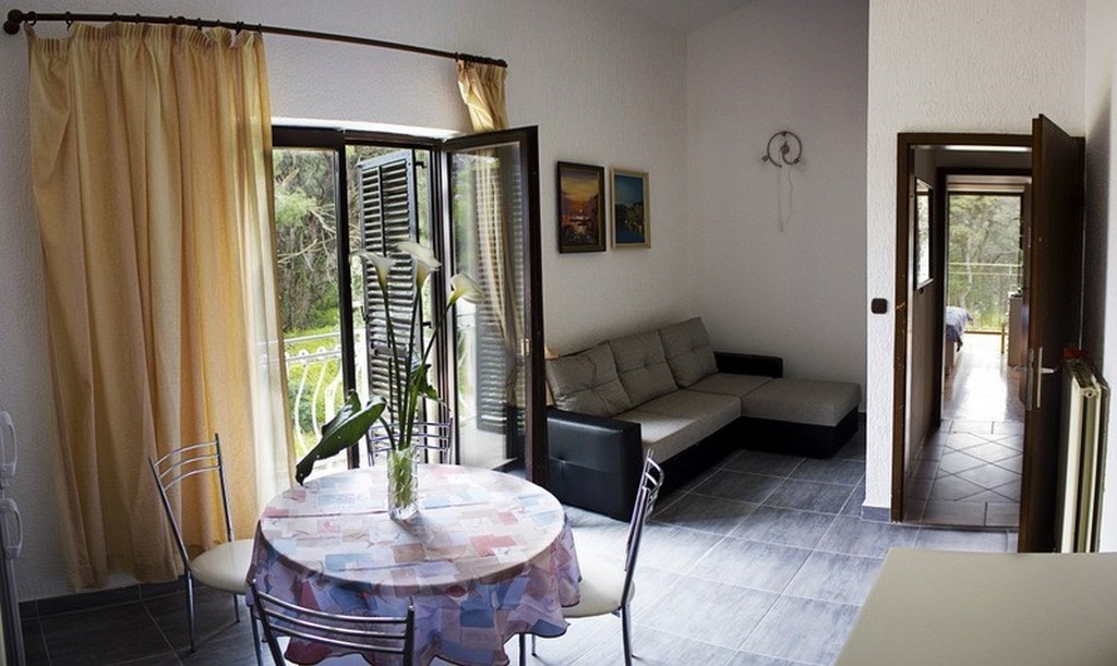 One bedroom apartment with balcony Mali Lošinj, Lošinj (A-16903-a)