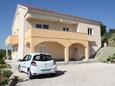 Hébergement Bilice, Krka, Hébergement 16904 - Appartement à proximité de la mer avec une plage de galets.