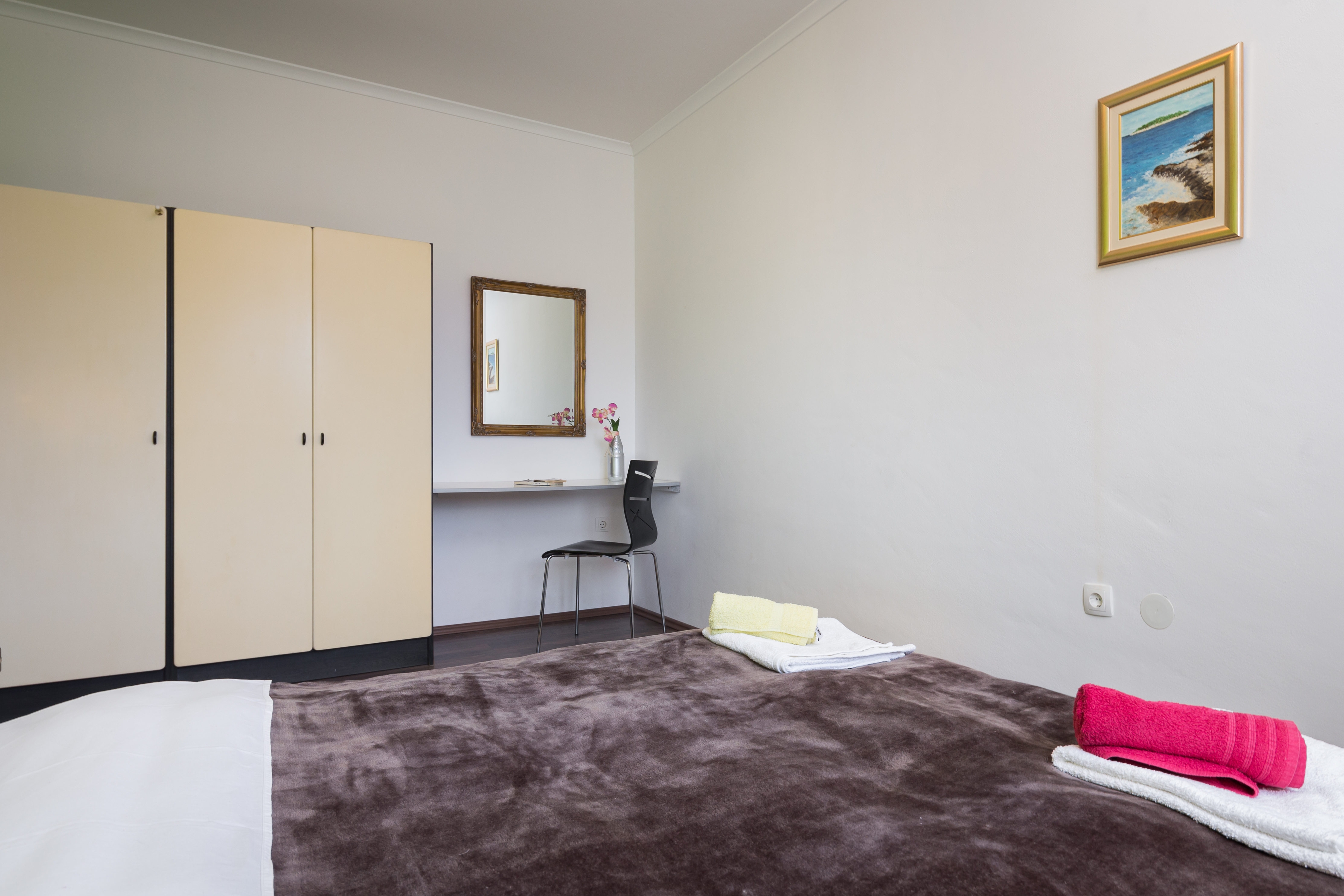 One bedroom apartment with terrace and sea view Vinišće, Trogir  A-a