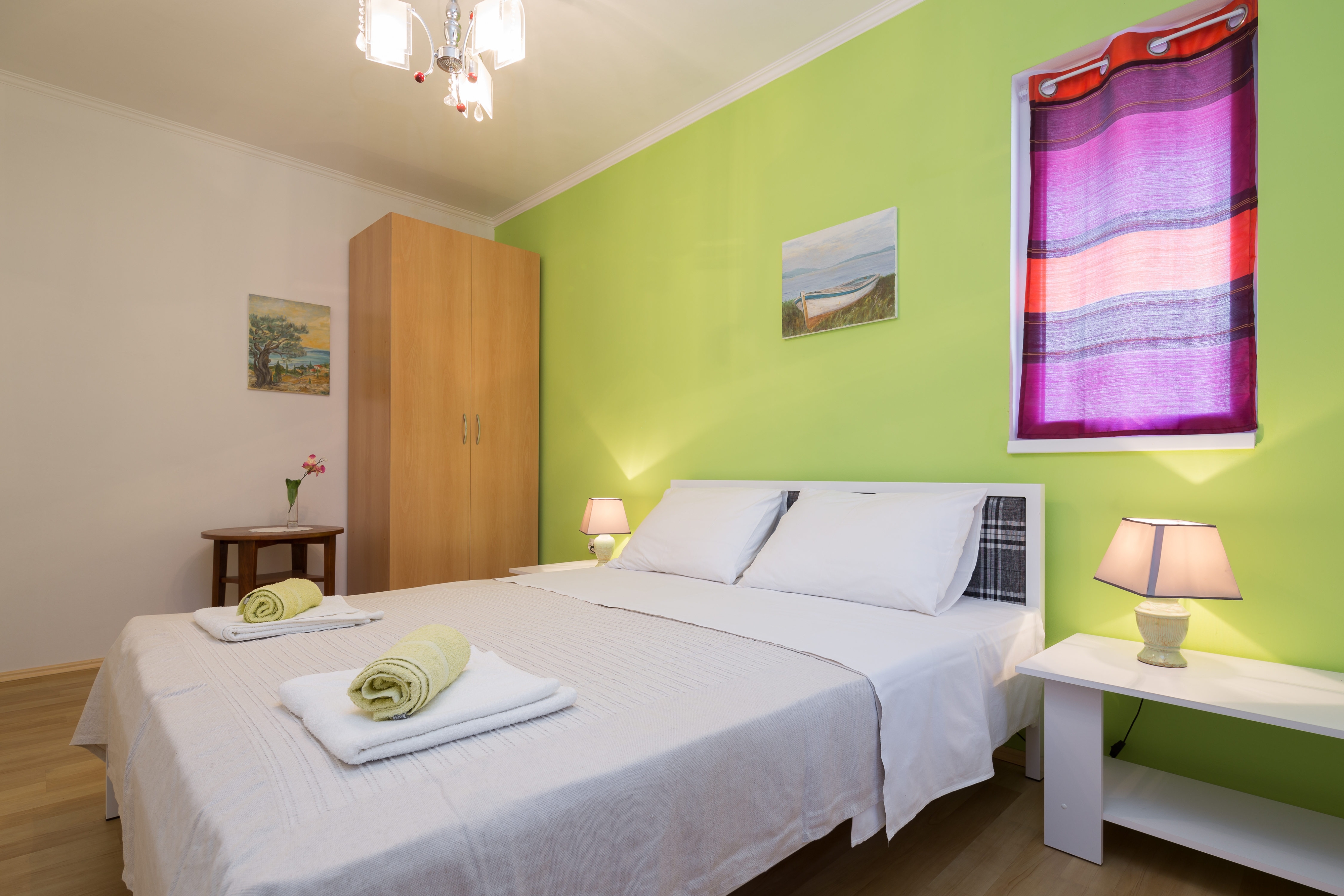 Two bedroom apartment with terrace and sea view Vinišće, Trogir  A-c