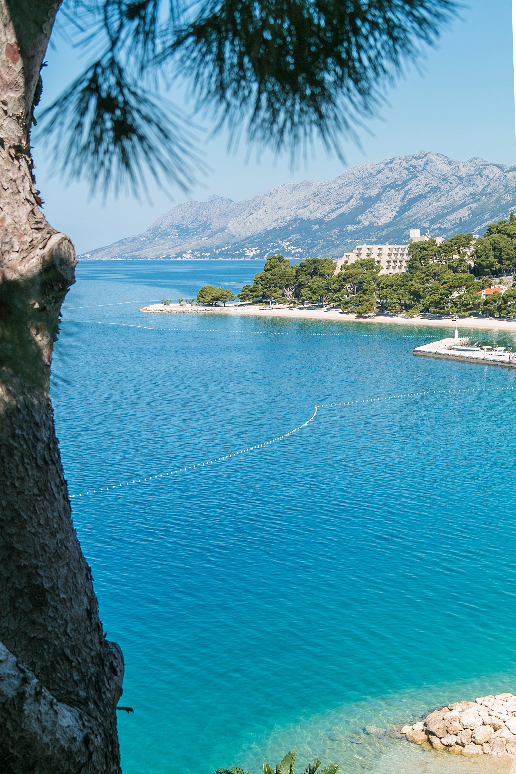 Two bedroom apartment near beach Brela, Makarska  A-a