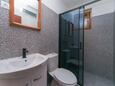 Ванная комната Brela, Ванная комната в размещении типа apartment, WiFi.