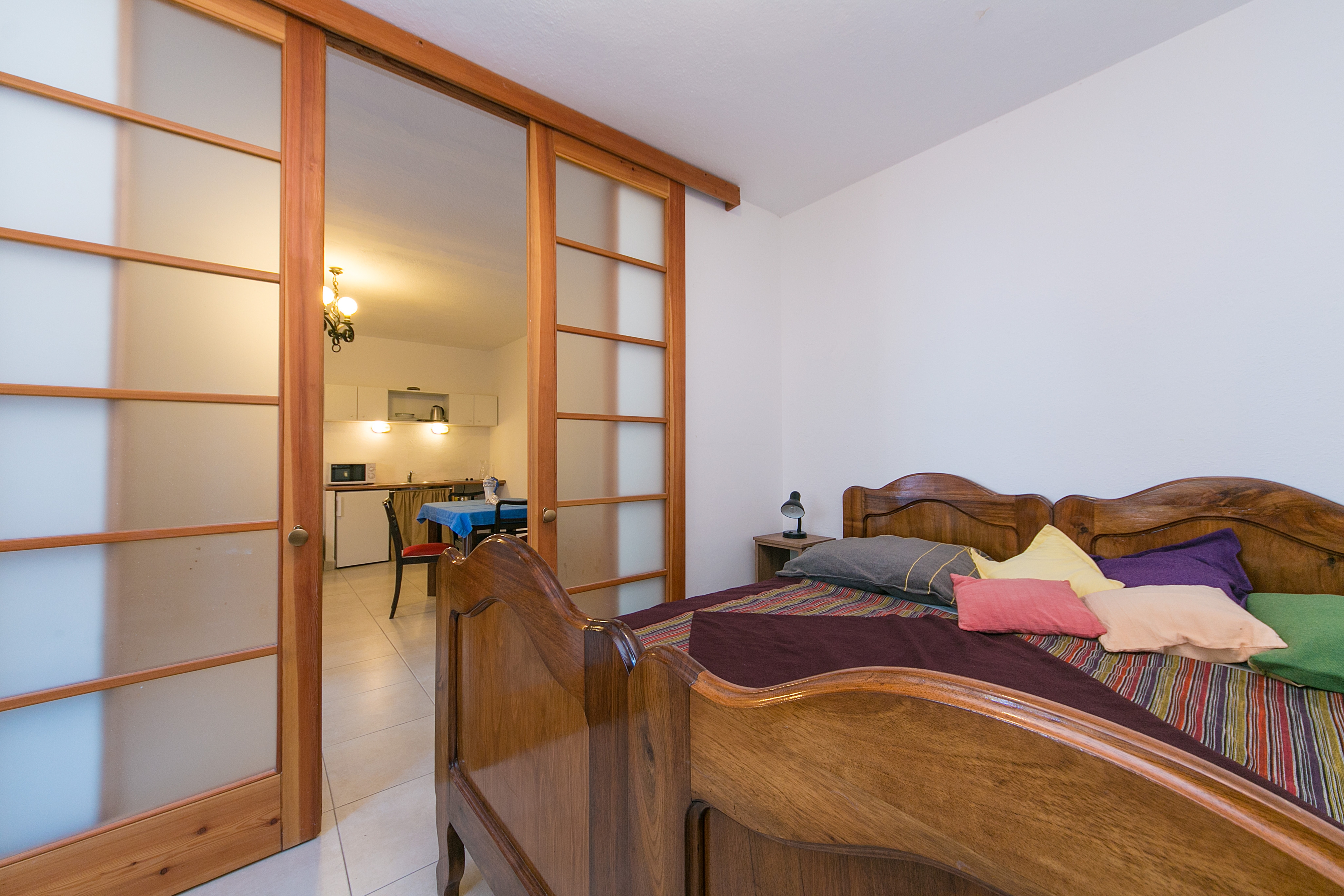 One bedroom apartment near beach Brela, Makarska  A-b