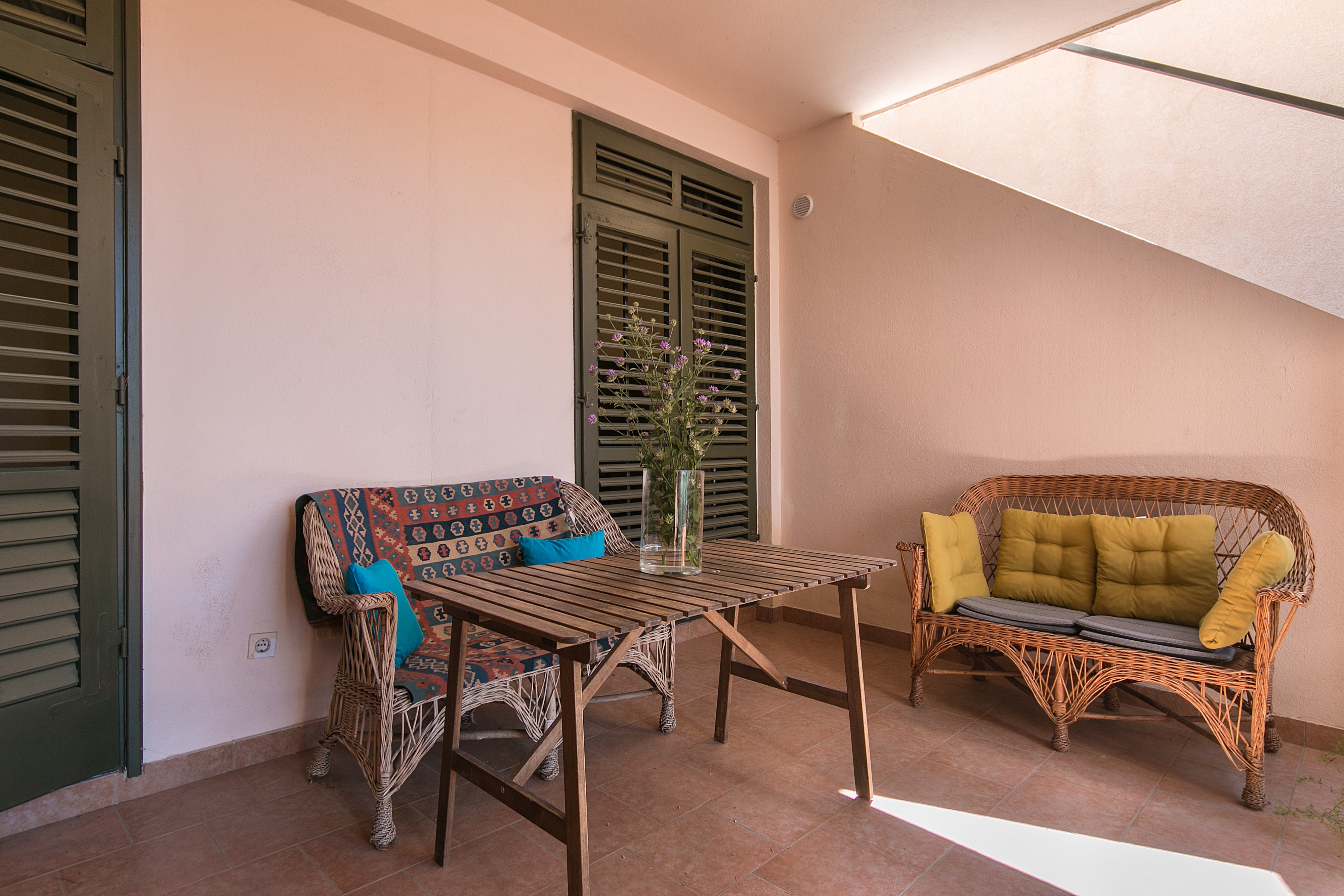 One bedroom apartment near beach Brela, Makarska  A-d