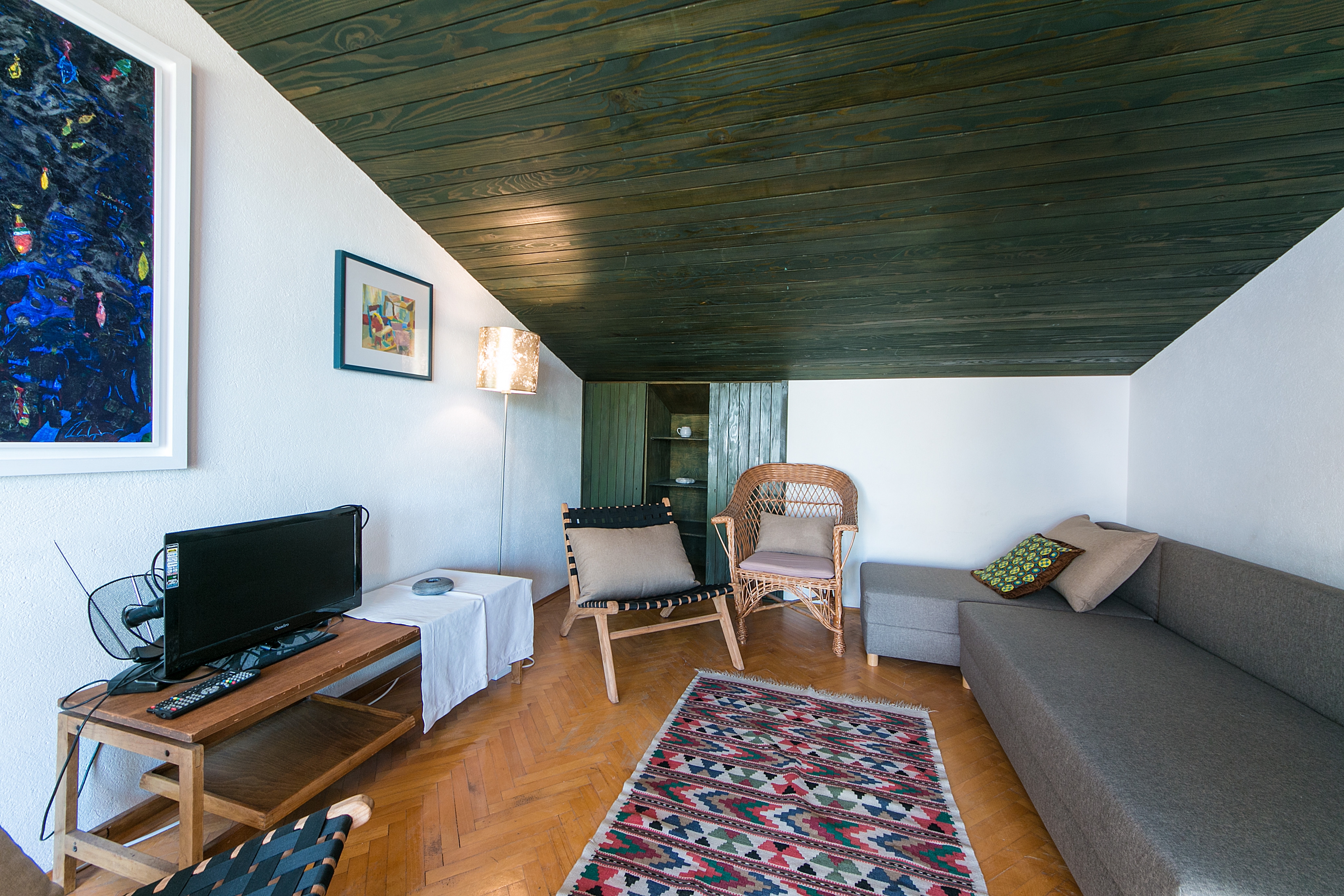 One bedroom apartment near beach Brela (Makarska) (A-16950-e)