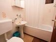 Ванная комната Klek, Ванная комната в размещении типа studio-apartment, WiFi.