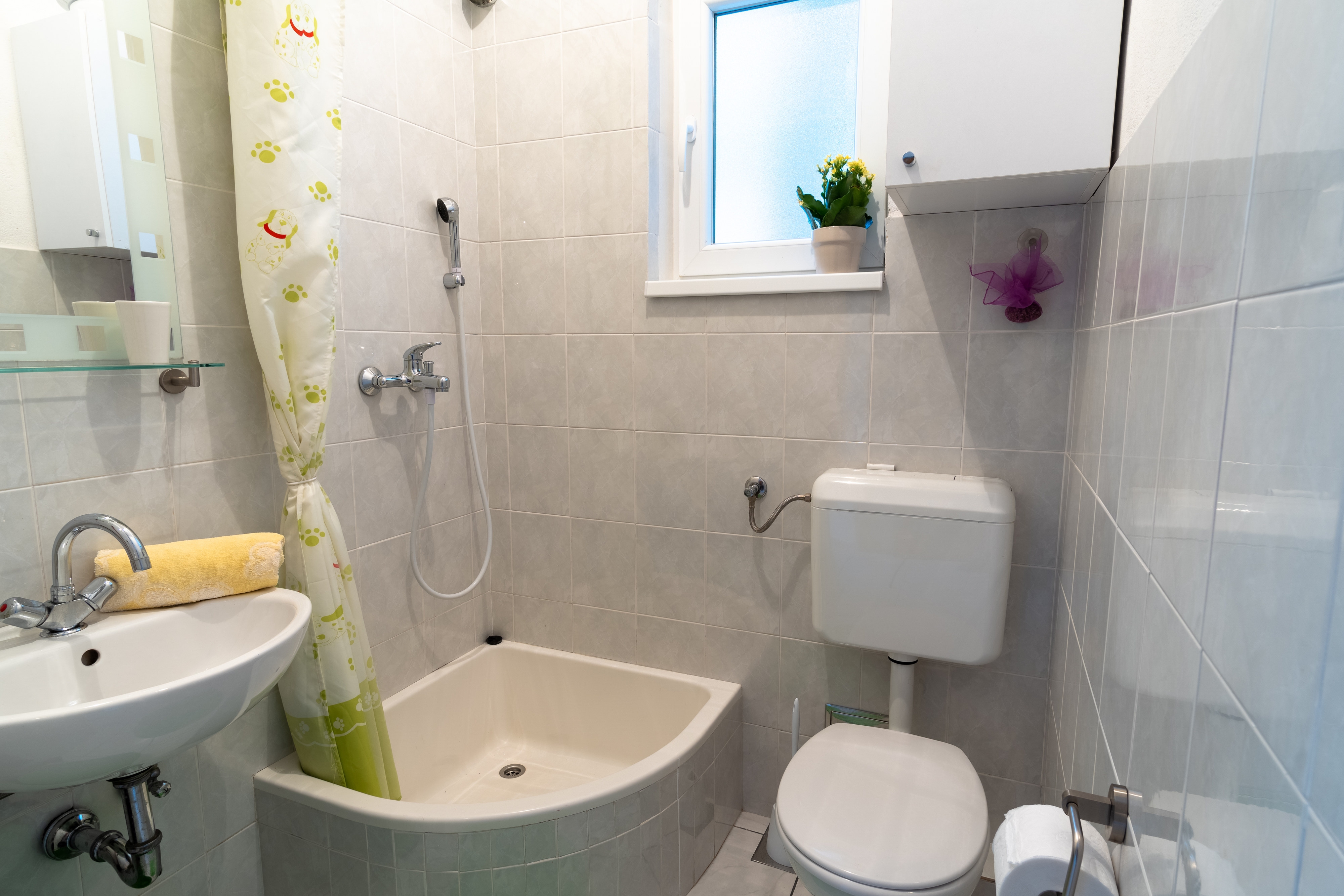 Three bedroom apartment with terrace and sea view Klis, Split  A-a