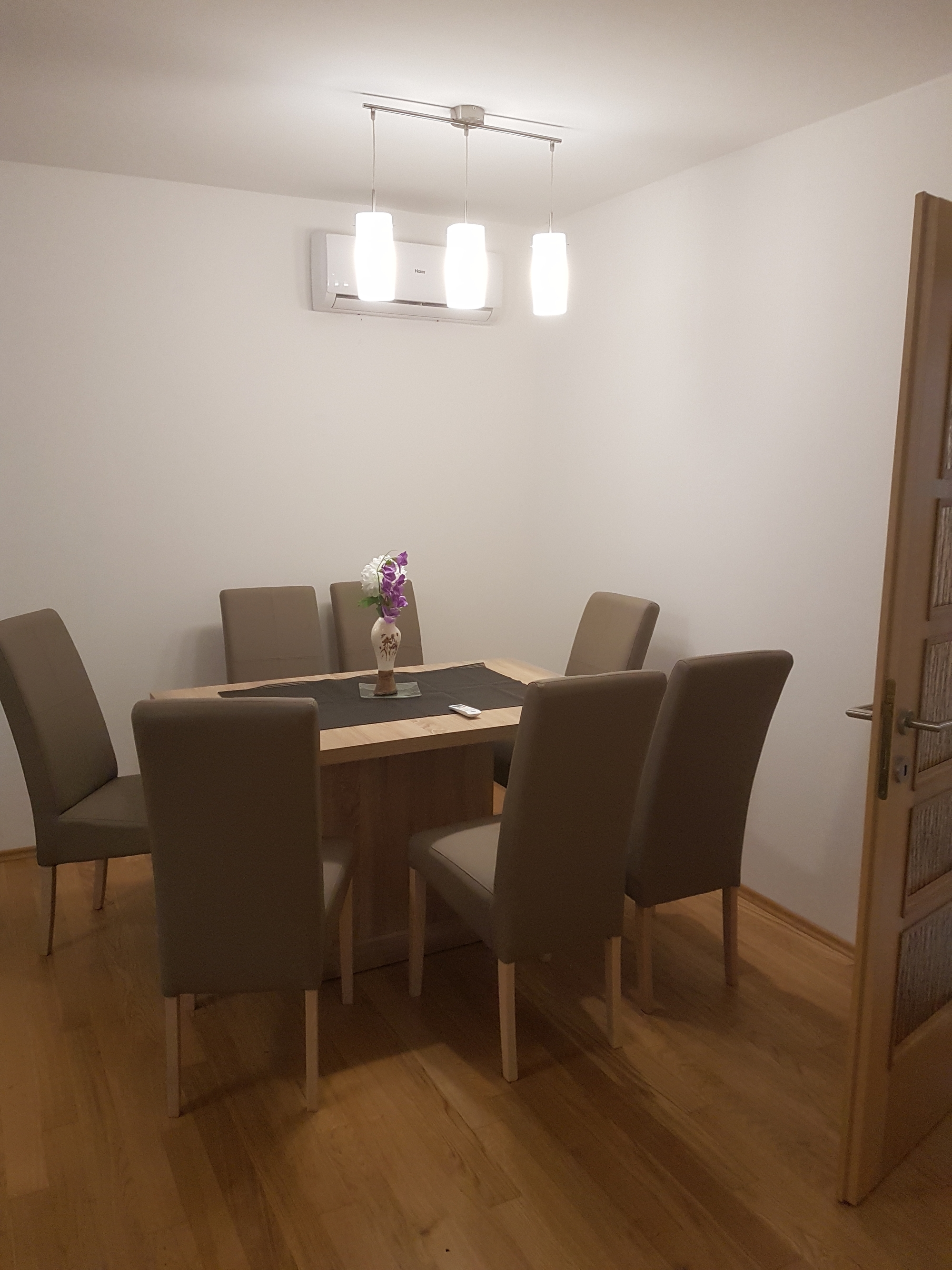 Two bedroom apartment with terrace Novi Vinodolski  A-a