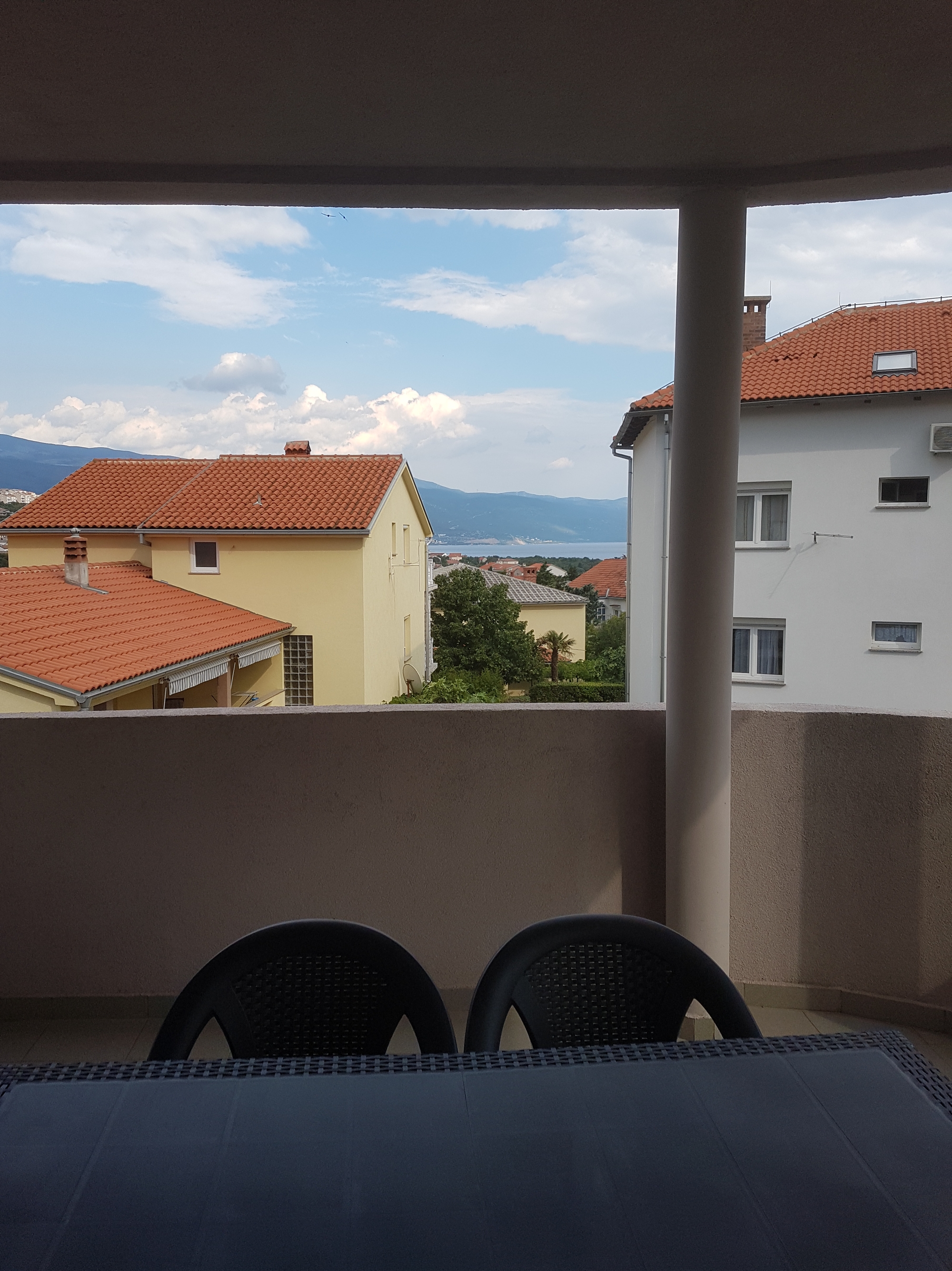 Two bedroom apartment with terrace and sea view Novi Vinodolski  A-b