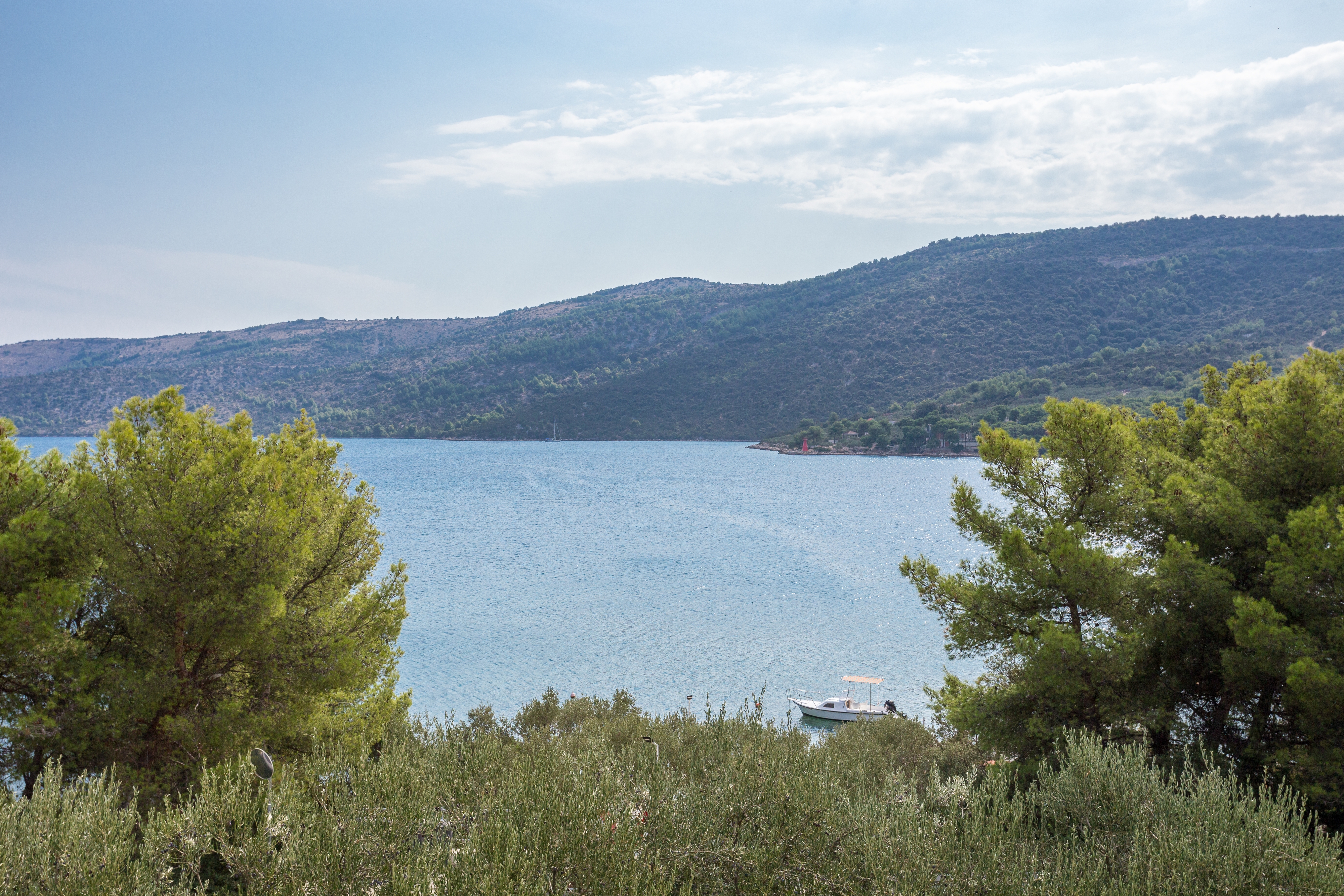 Three bedroom apartment near beach Poljica, Trogir  A-a