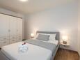 Ložnice 1 Njivice, Ložnice 1 v ubytování typu apartment, WiFi.