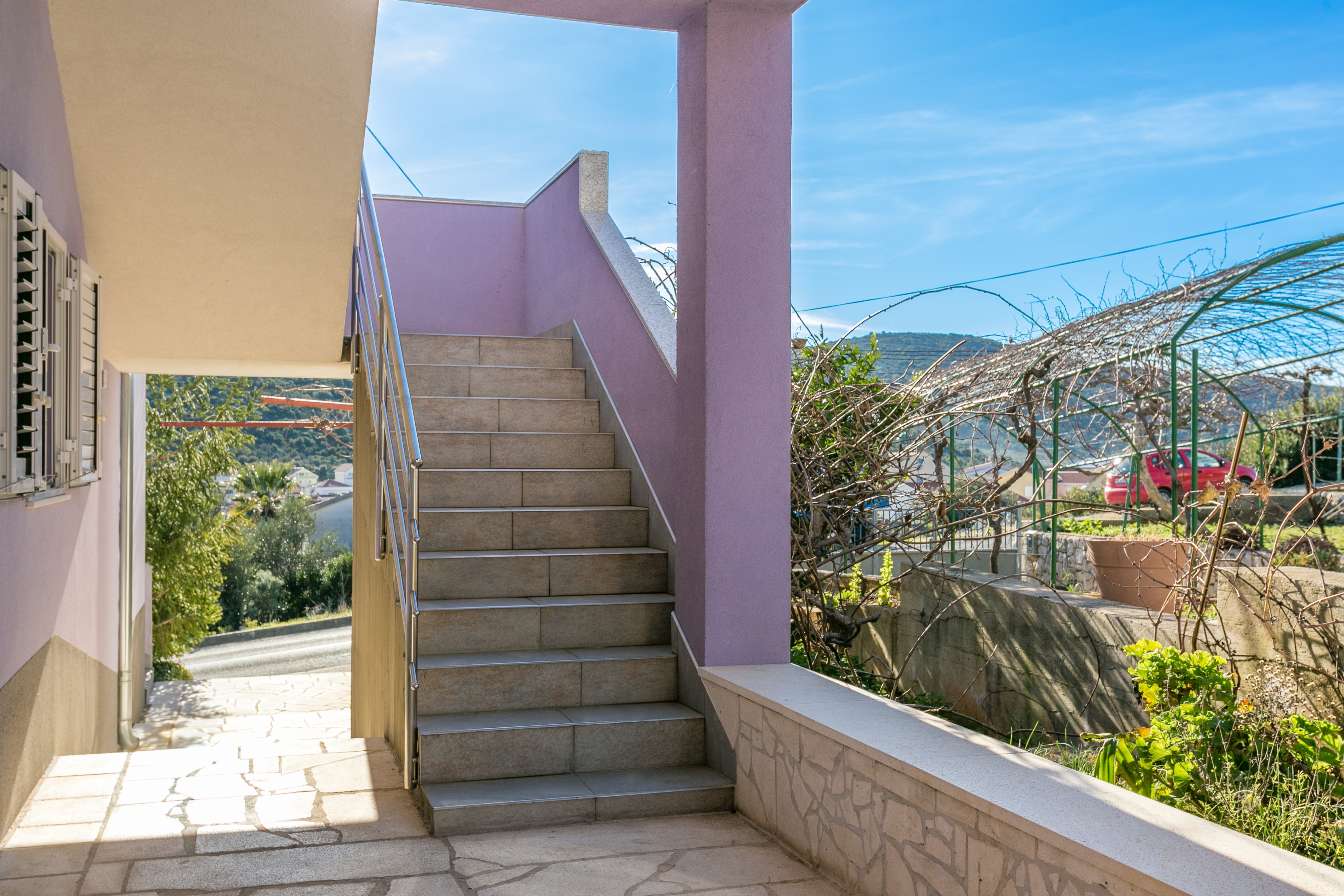 One bedroom apartment with terrace Marina, Trogir  A-b