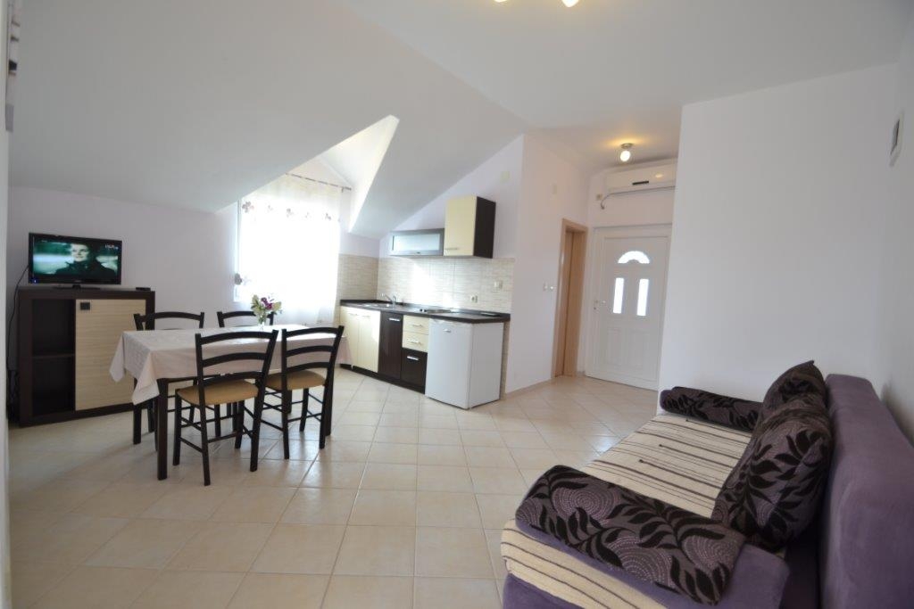 One bedroom apartment with terrace and sea view Sukošan, Zadar (A-17027-b) One bedroom apartment with terrace and sea view Sukošan, Zadar (A-17027-b)