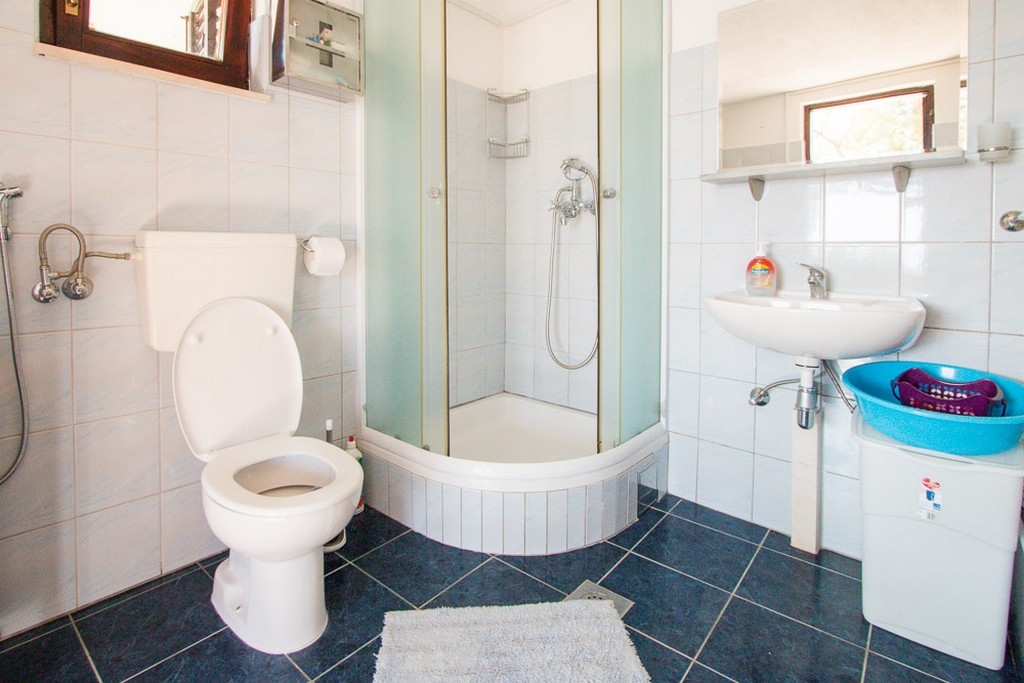 Two bedroom house near beach Cove Špiljice, Brač  K