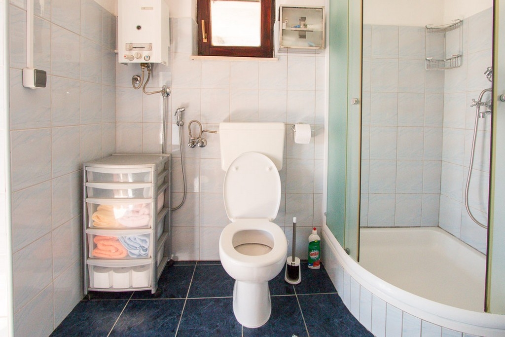Two bedroom house near beach Cove Špiljice, Brač  K