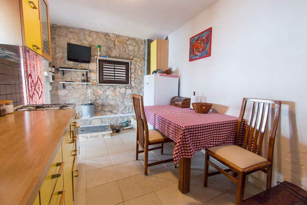 Two bedroom house near beach Cove Špiljice, Brač (K-17031)